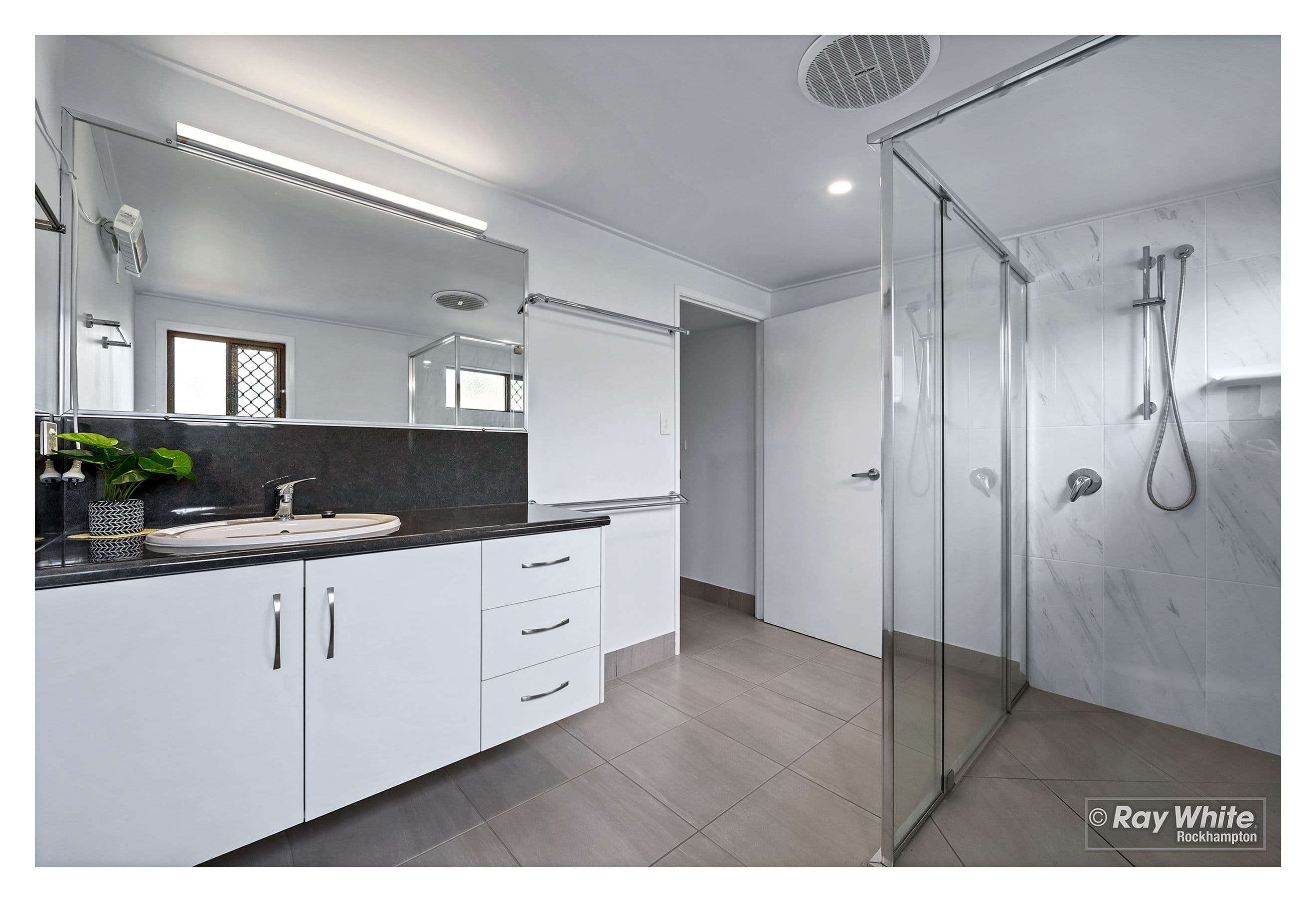 14 Jeffries Street, The Range QLD 4700, The Range - Thumbnail 6