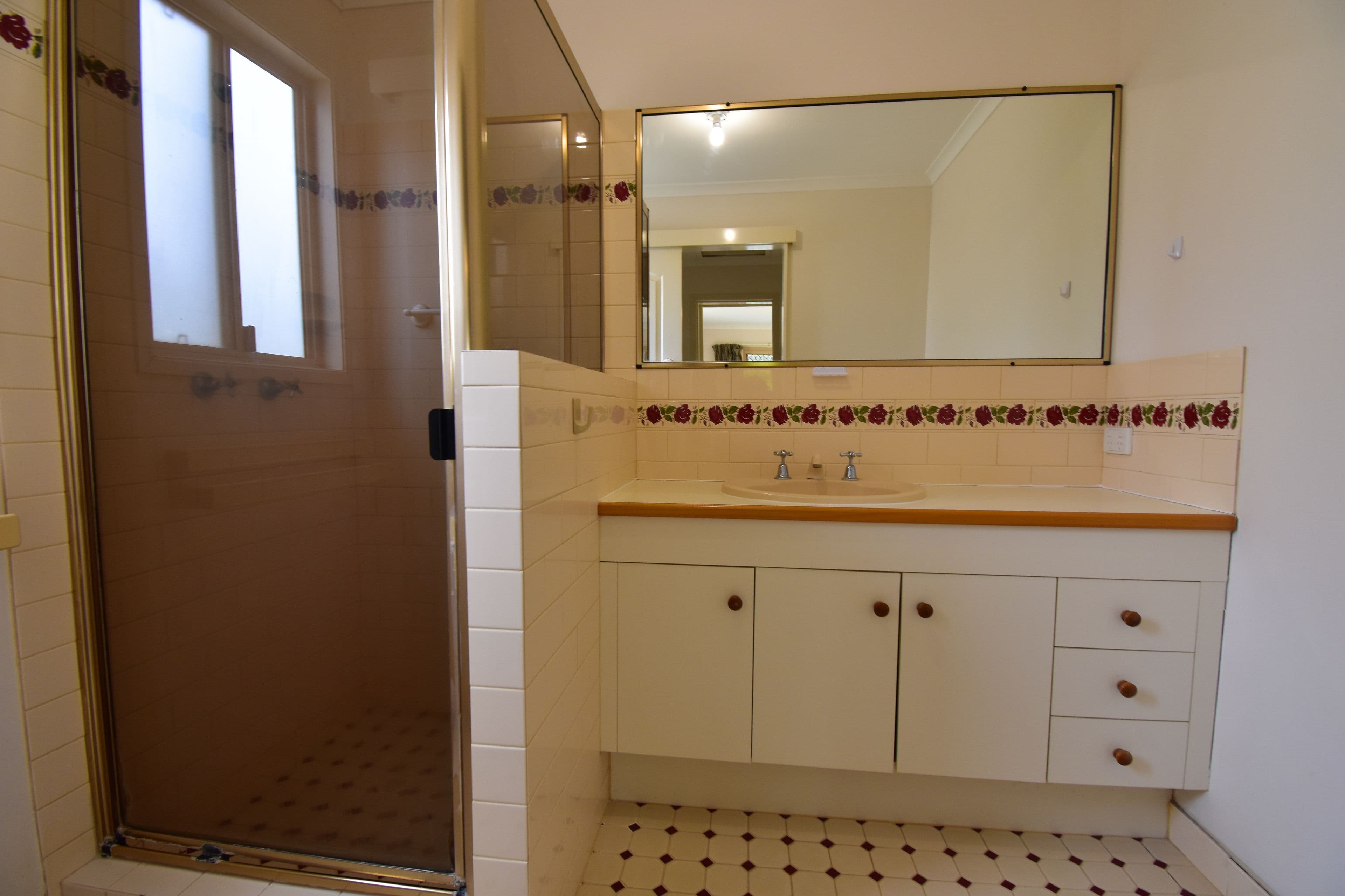 27 Robin Road, Longreach QLD 4730, Longreach - Thumbnail 7