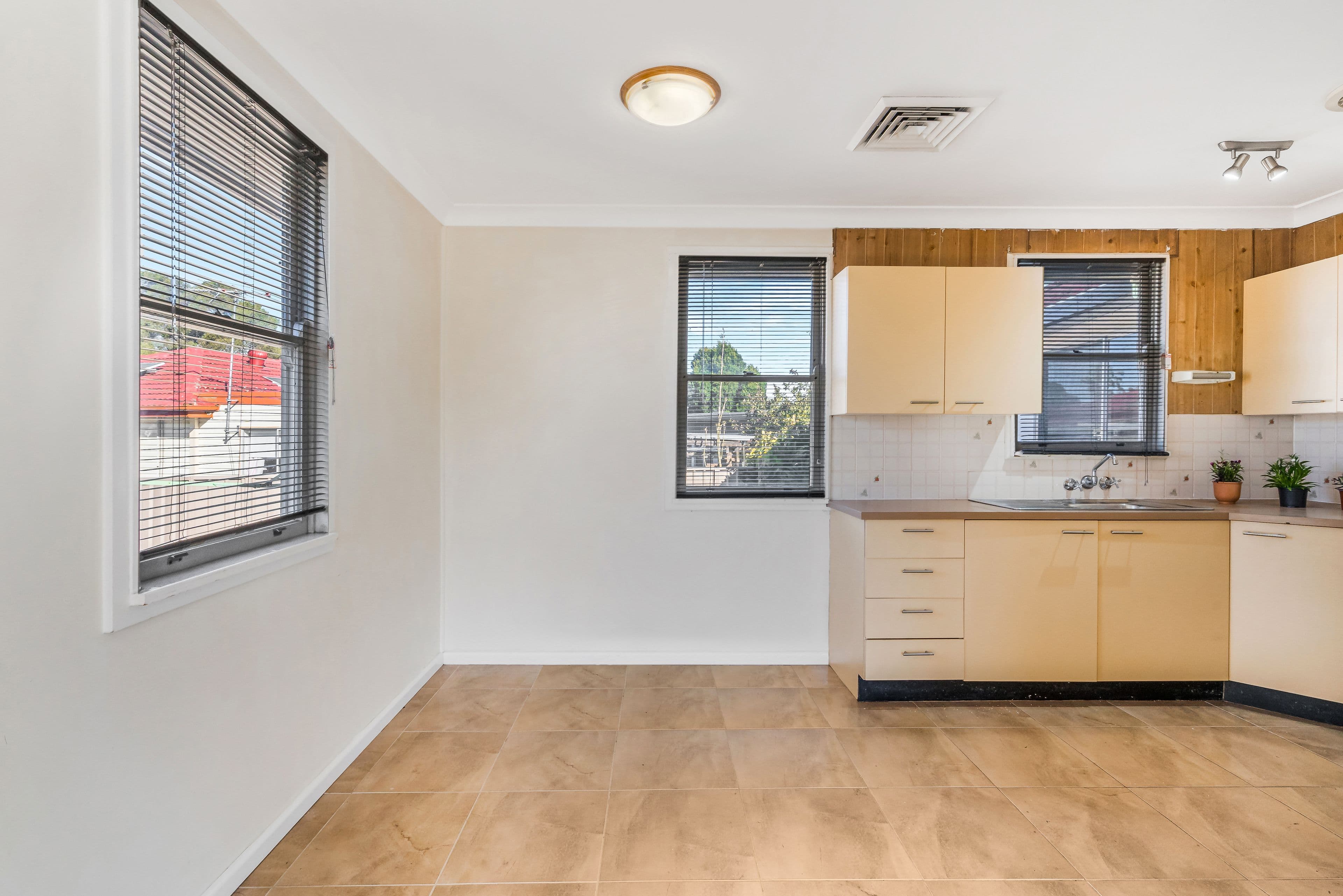 40 Bolinda Street, Busby NSW 2168, Busby - Thumbnail 4