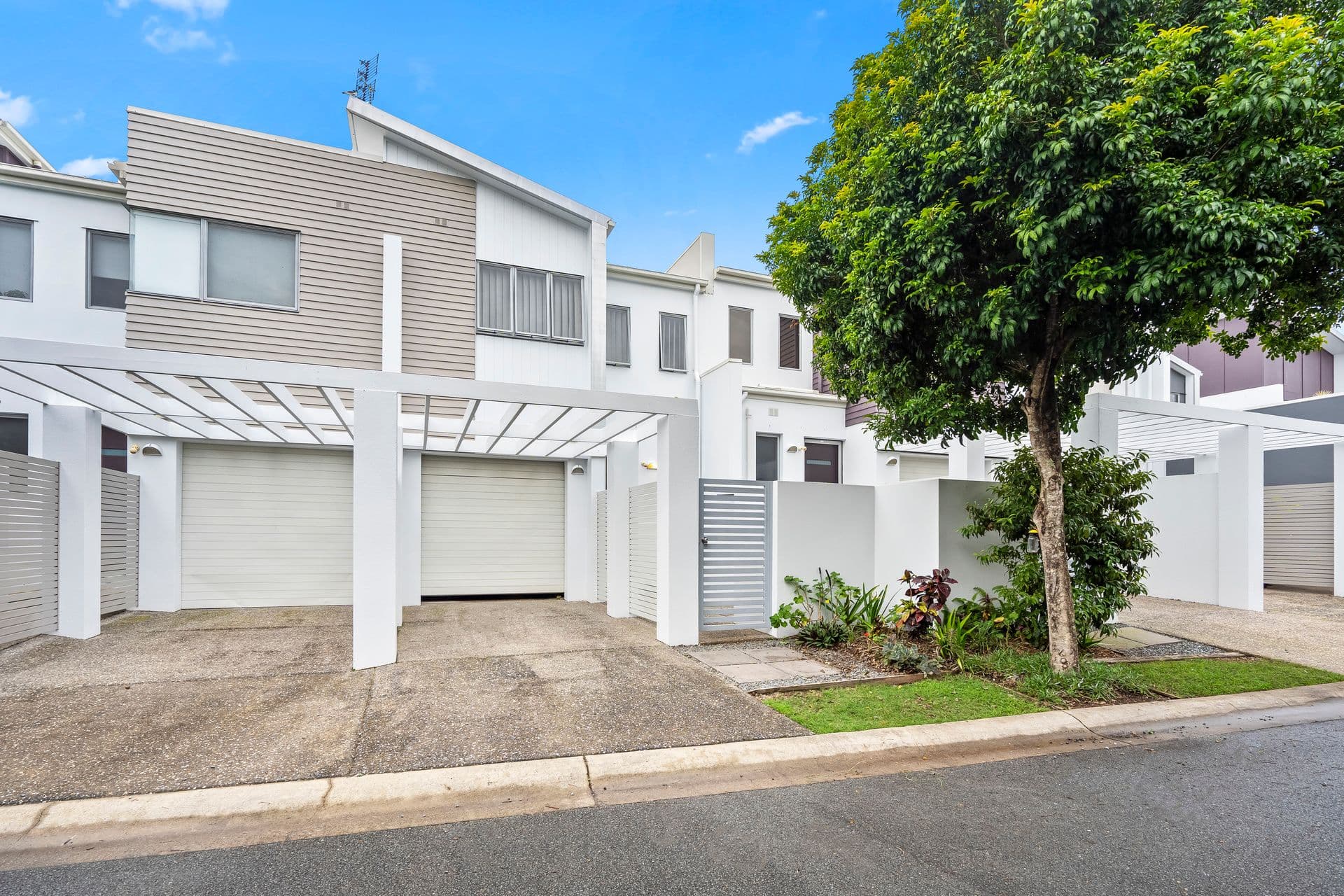 29 Port Peyra Crescent, Varsity Lakes QLD 4227, Varsity Lakes - Thumbnail 3