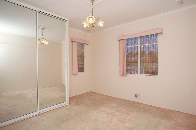 17 Hawthorn Road, DOVETON VIC 3177, Doveton - Thumbnail 4