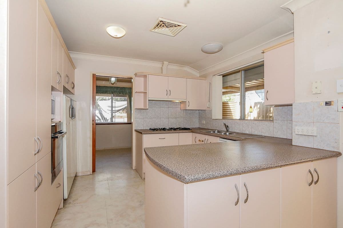 64 Digby Street, Gosnells WA 6110, Gosnells - Thumbnail 6