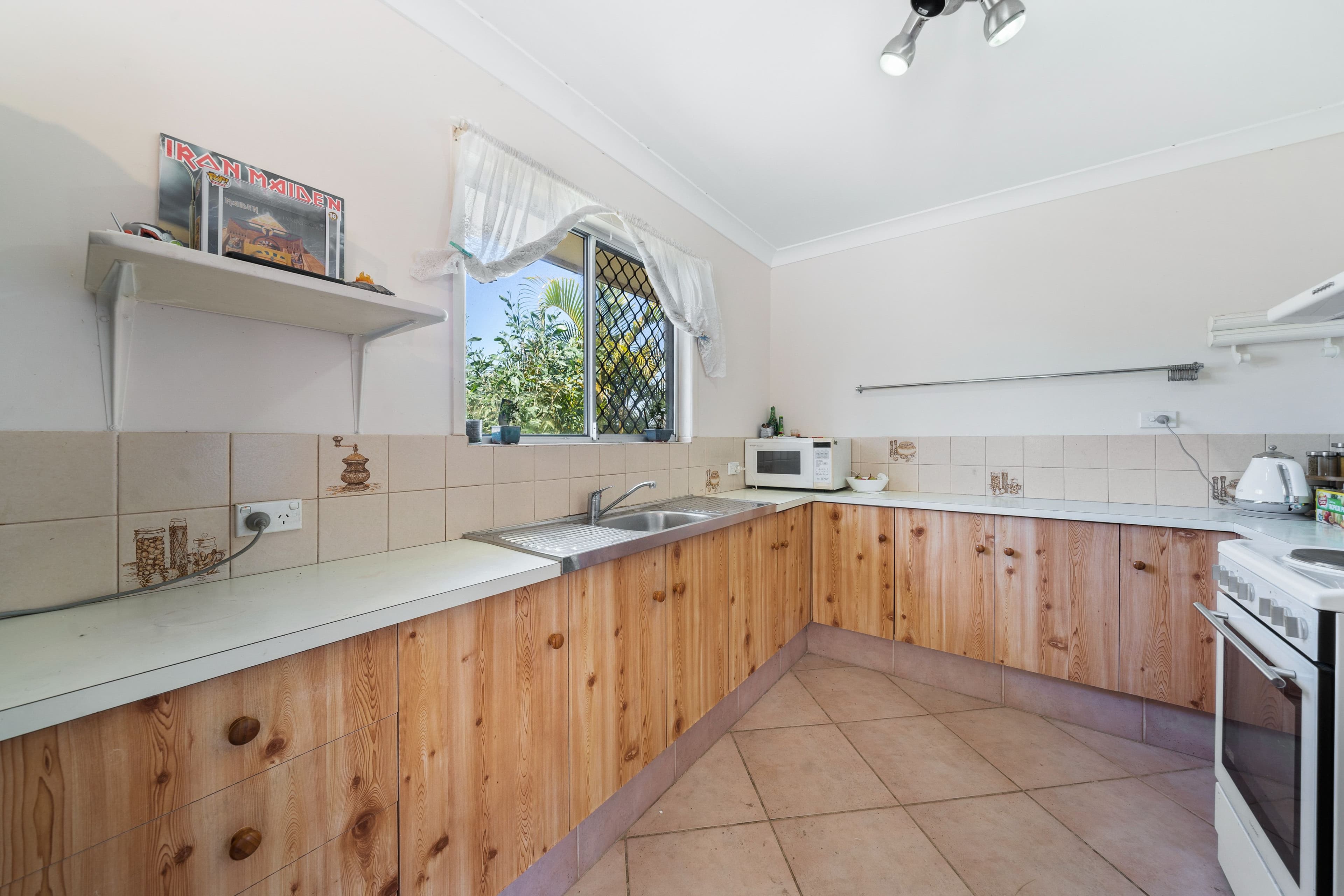 16 Grove Road, Holmview QLD 4207, Holmview - Thumbnail 4