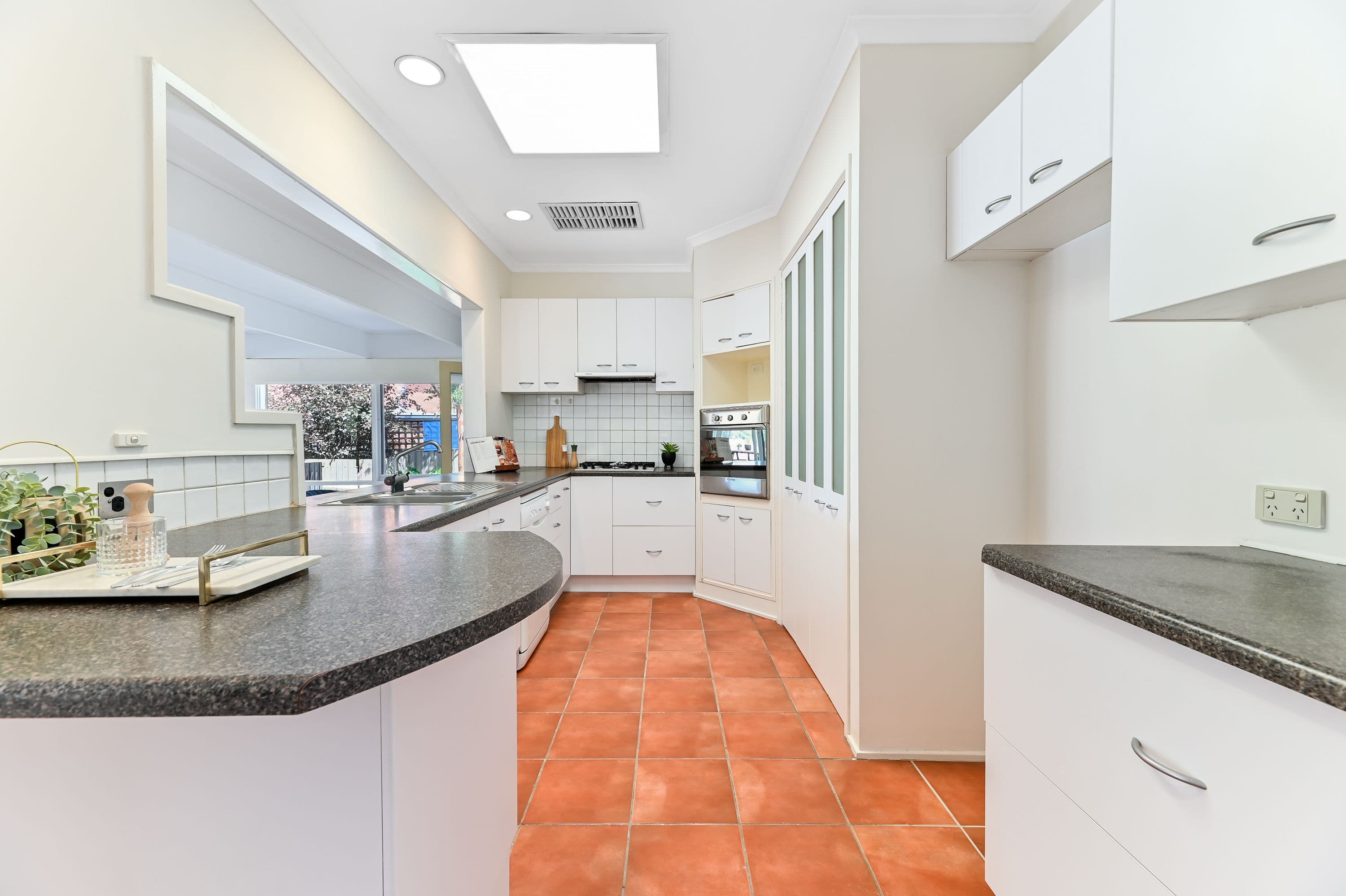 13 Pamay Road, Mount Waverley VIC 3149, Mount Waverley - Thumbnail 3