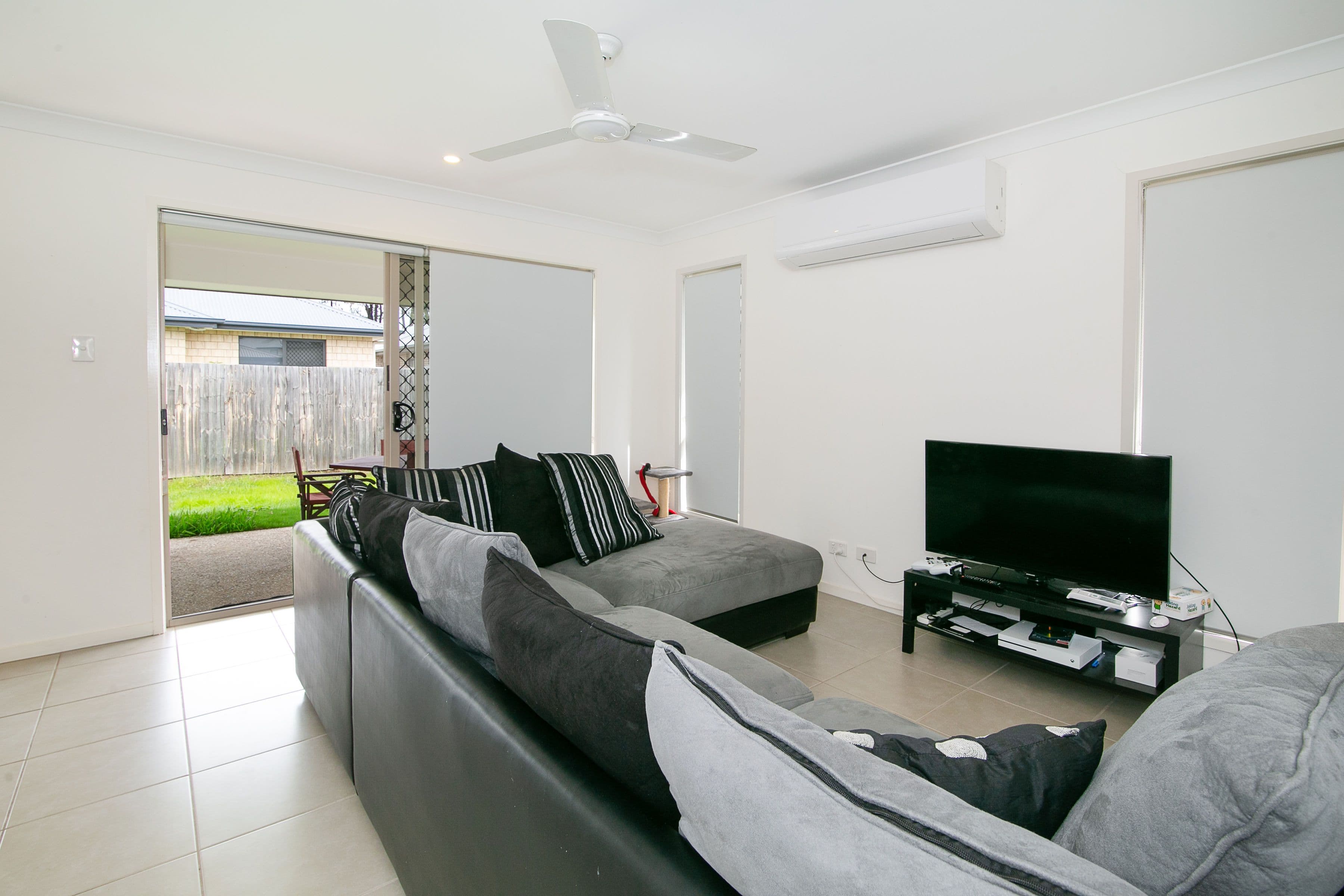 29 Woodgate Street, Oxley QLD 4075, Oxley - Thumbnail 2