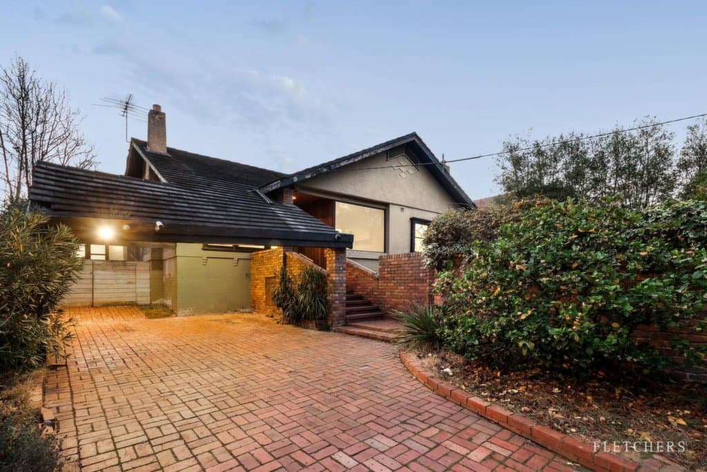 70 Robinson Road, Hawthorn - Thumbnail 2