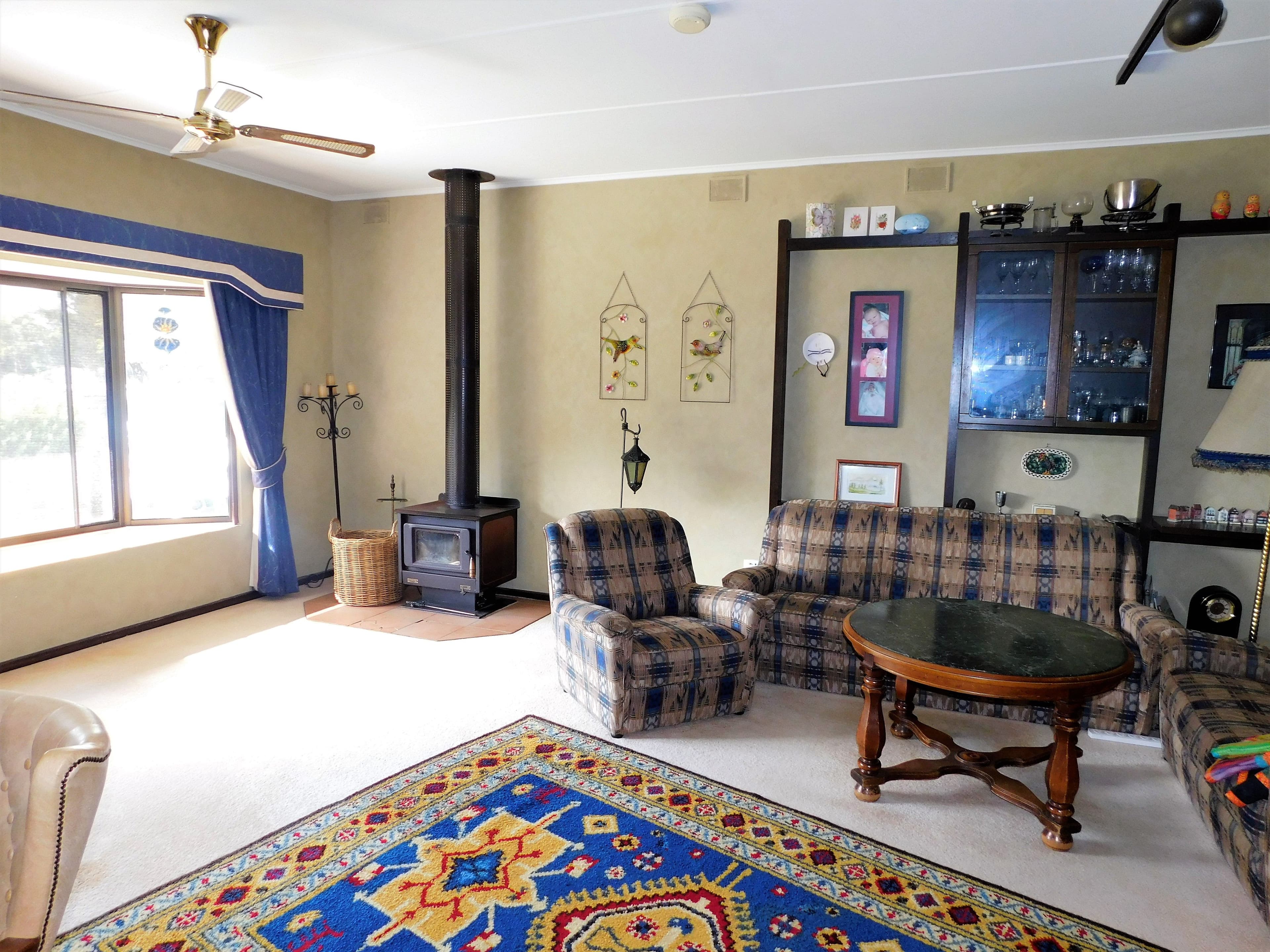 13 Elizabeth Avenue, Bordertown SA 5268, Bordertown - Thumbnail 2