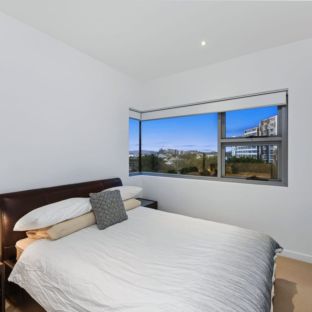 126 Parkside Crescent, Hamilton QLD 4007, Hamilton - Thumbnail 5