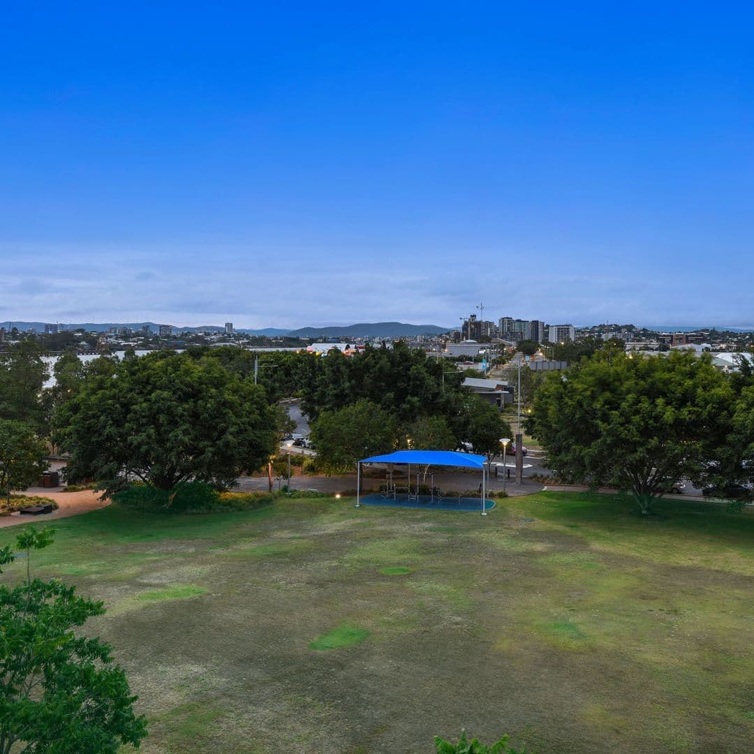 126 Parkside Crescent, Hamilton QLD 4007, Hamilton - Thumbnail 8