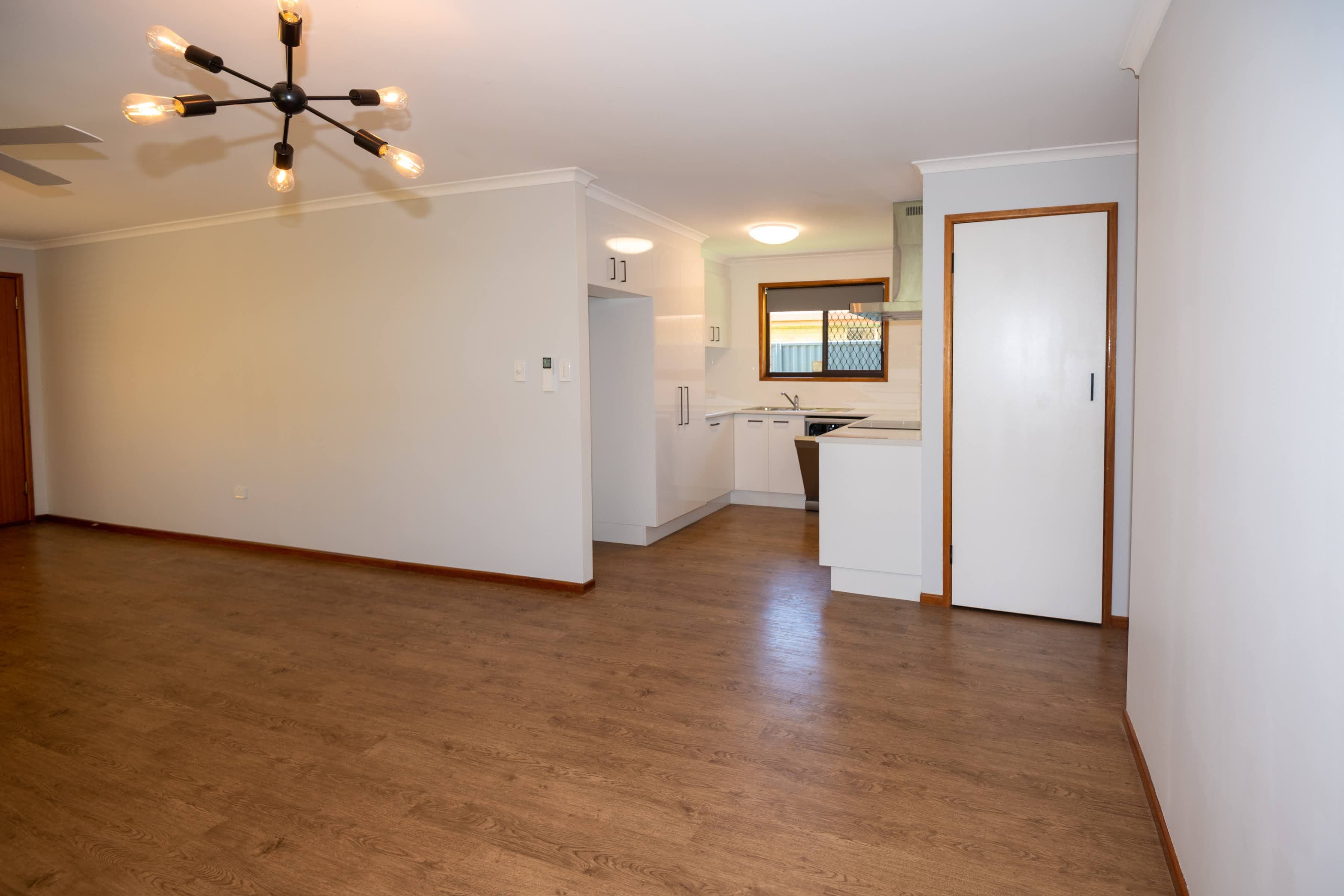 12 Clematis Avenue, Hollywell QLD 4216, Hollywell - Thumbnail 4