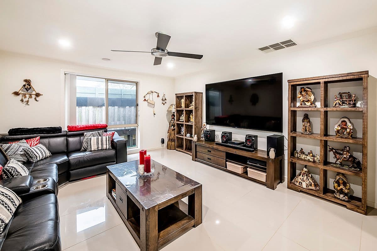 6 Virginia Street, Cranbourne VIC 3977, Cranbourne - Thumbnail 2