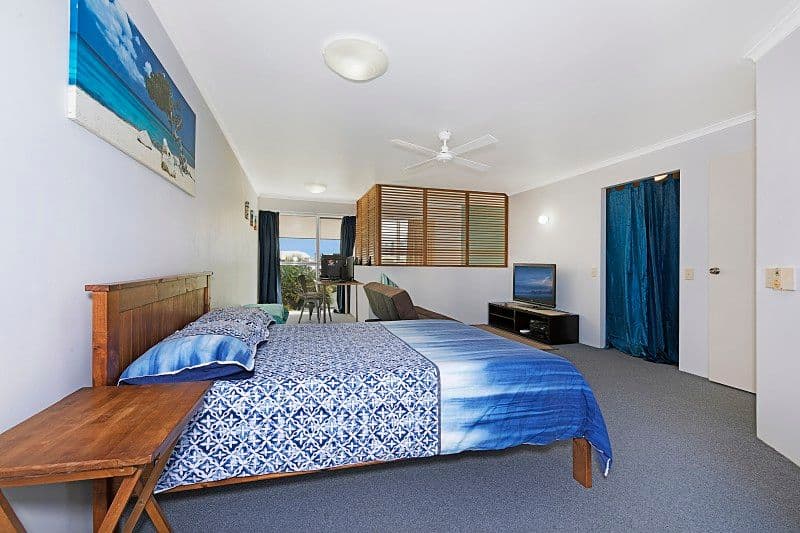 10 Alexandra Avenue, Mermaid Beach QLD 4218, Mermaid Beach - Thumbnail 6