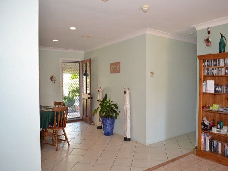 27 Ware Avenue, CAUSEWAY LAKE QLD 4703, Causeway Lake - Thumbnail 5