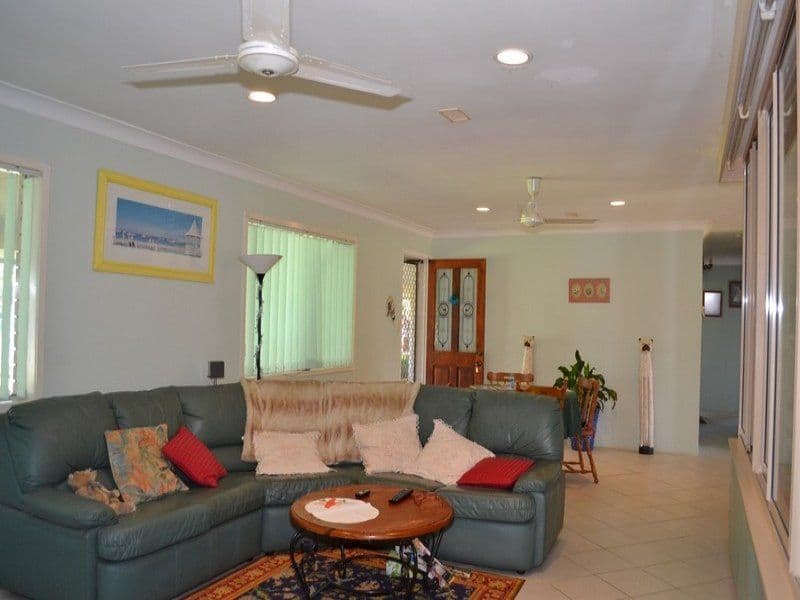 27 Ware Avenue, CAUSEWAY LAKE QLD 4703, Causeway Lake - Thumbnail 7