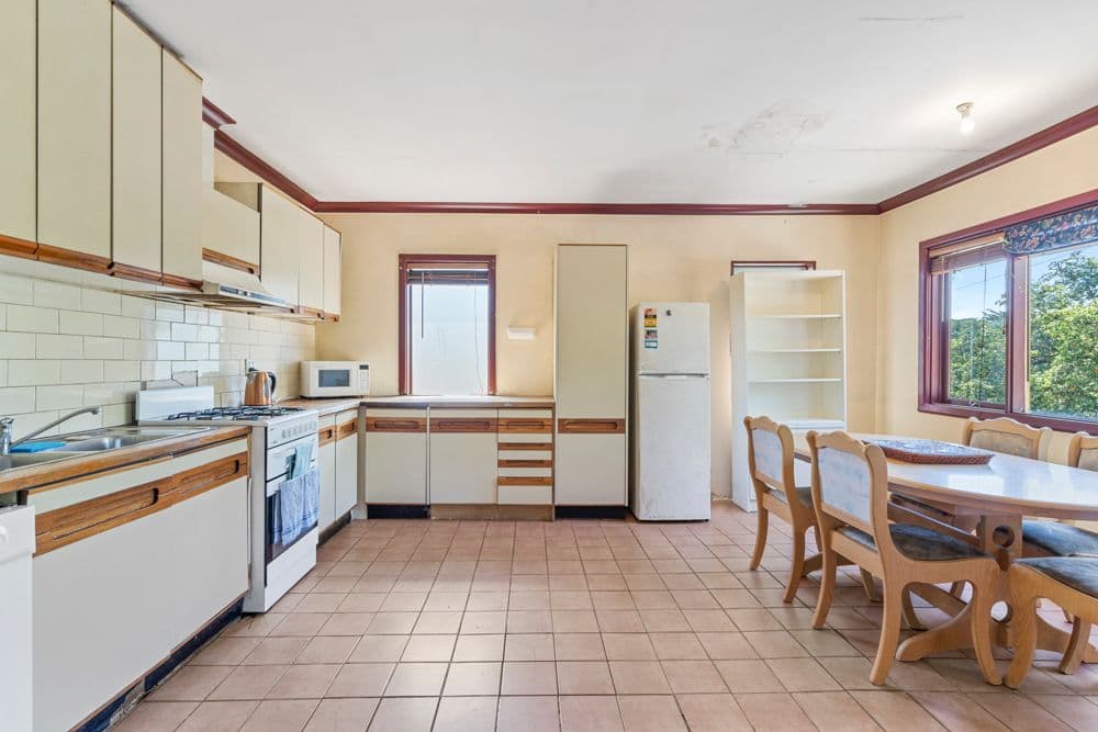 6 Main Street, Diamond Creek VIC 3089, Diamond Creek - Thumbnail 3
