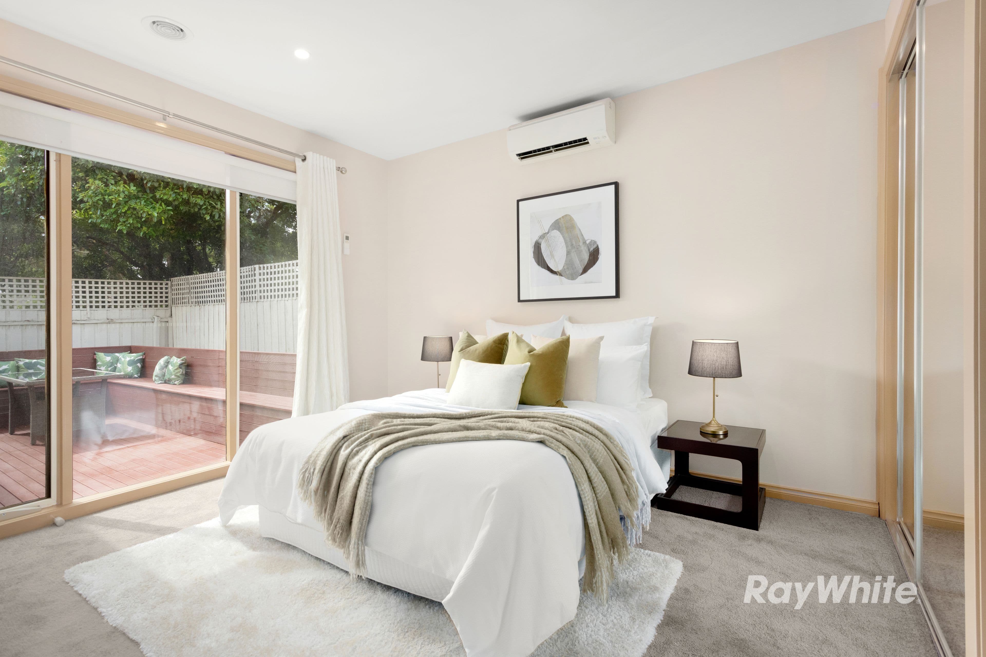 11 Carlisle Crescent, Hughesdale VIC 3166, Hughesdale - Thumbnail 4