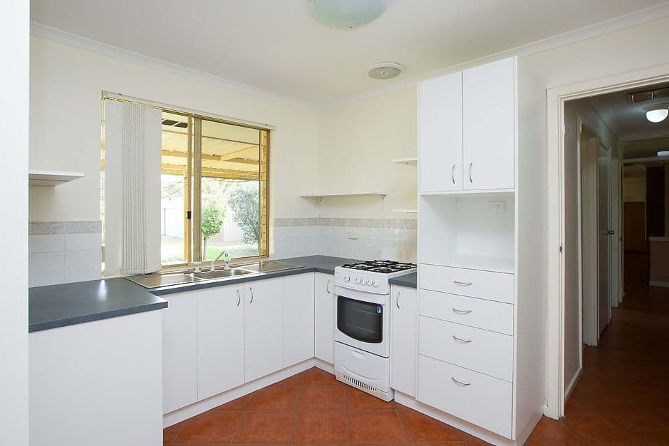 3 Coral Drive, Leschenault WA 6233, Leschenault - Thumbnail 5
