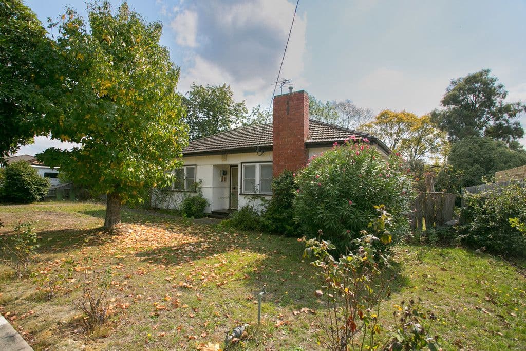 11 Timms Avenue, Croydon VIC 3136, Croydon - Thumbnail 2