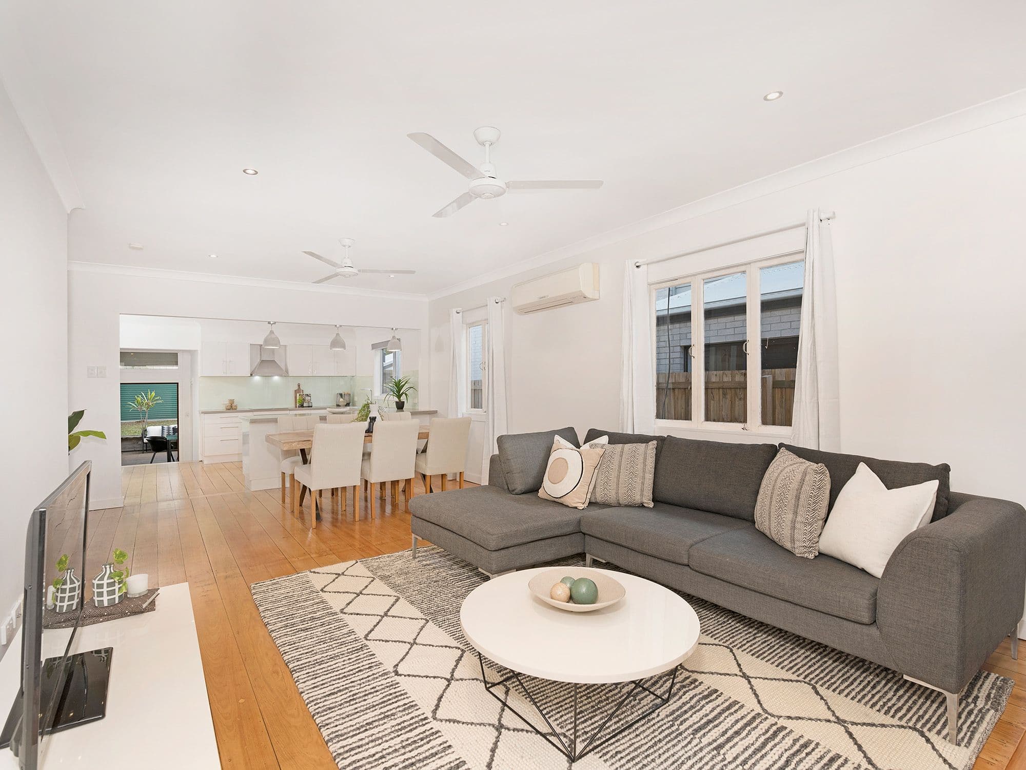 16 Hathway Street, Mount Gravatt East QLD 4122, Mount Gravatt East - Image 1