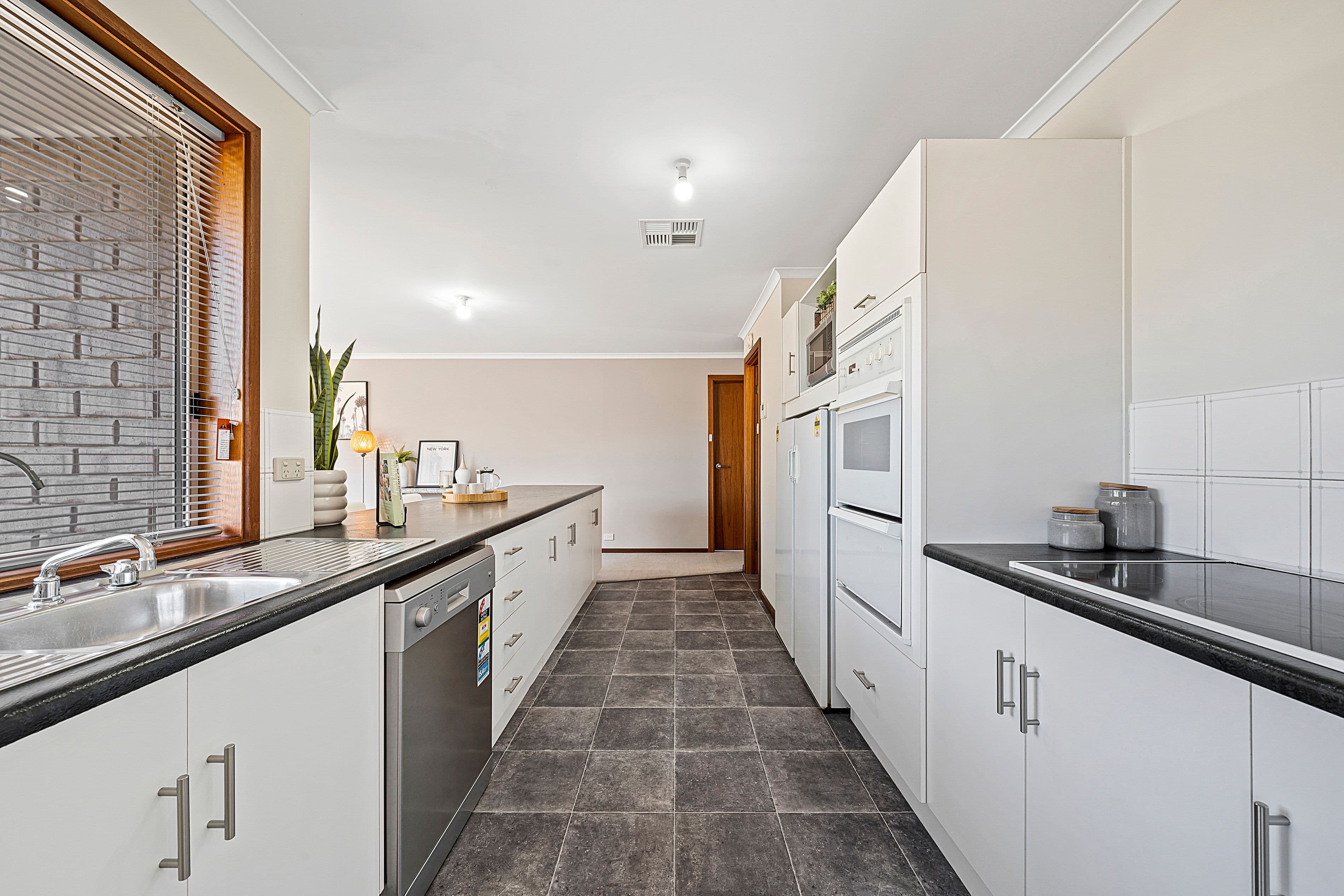 4 Taranaki Court, Greenwith SA 5125, Greenwith - Thumbnail 7