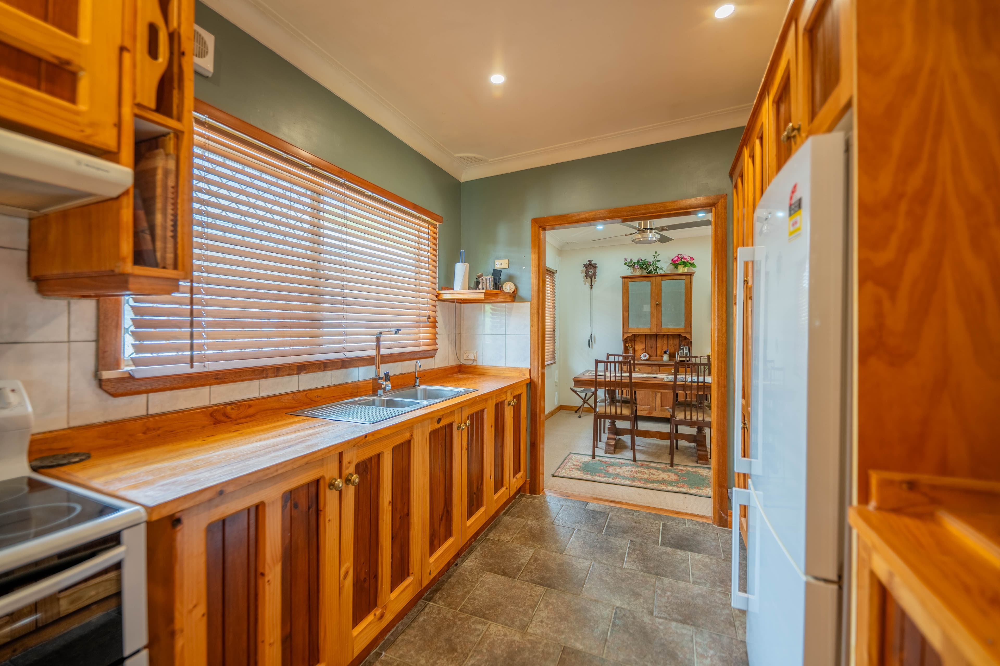 6 Forster Street, Forbes NSW 2871, Forbes - Thumbnail 4