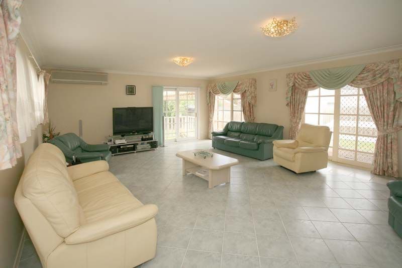 18 Mill Court, WHEELERS HILL VIC 3150, Wheelers Hill - Thumbnail 6