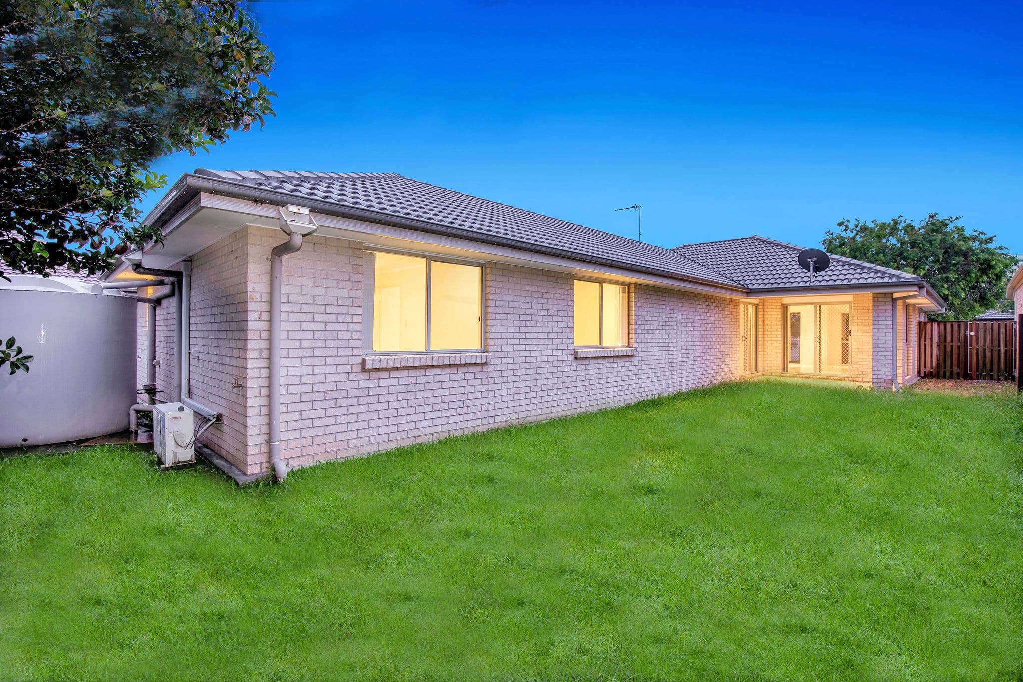 9 Jet Street, Upper Coomera QLD 4209, Upper Coomera - Thumbnail 6