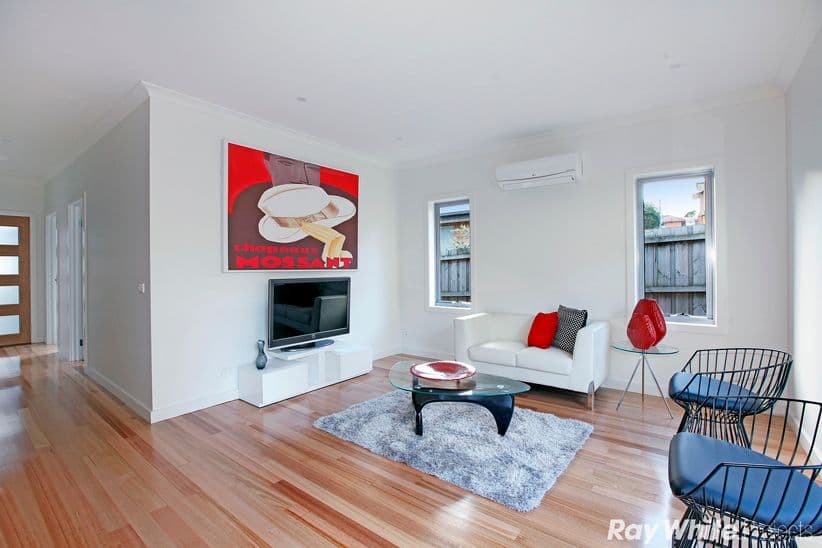 8 Miranda Road, Reservoir VIC 3073, Reservoir - Thumbnail 3