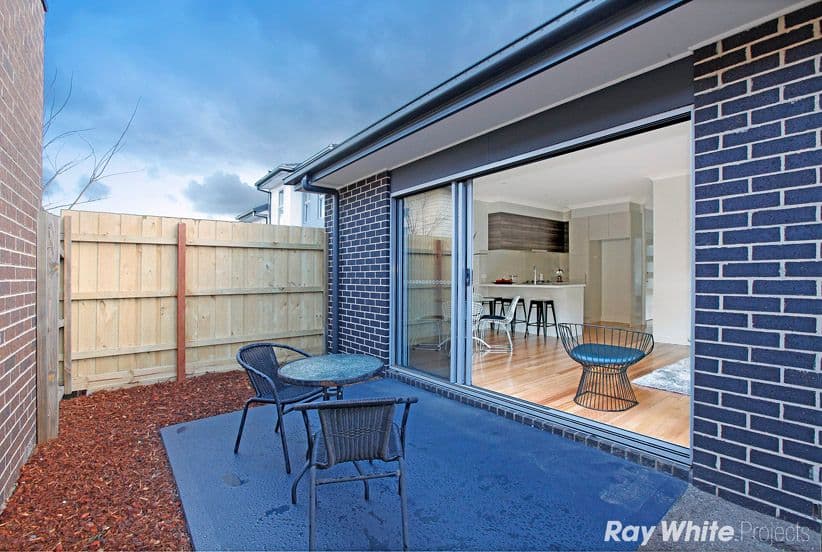 8 Miranda Road, Reservoir VIC 3073, Reservoir - Thumbnail 8