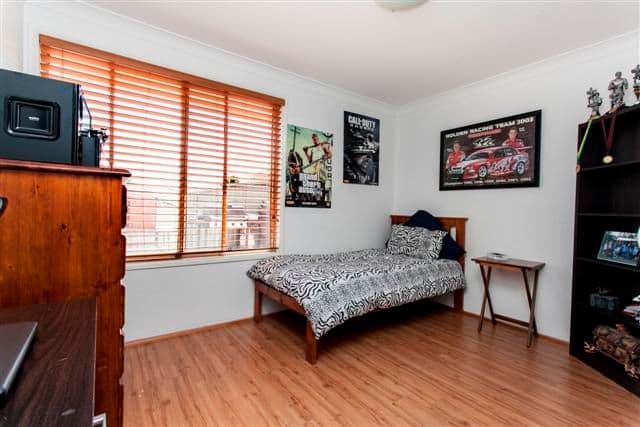 6 Paperbark Close, GLENMORE PARK NSW 2745, Glenmore Park - Thumbnail 5