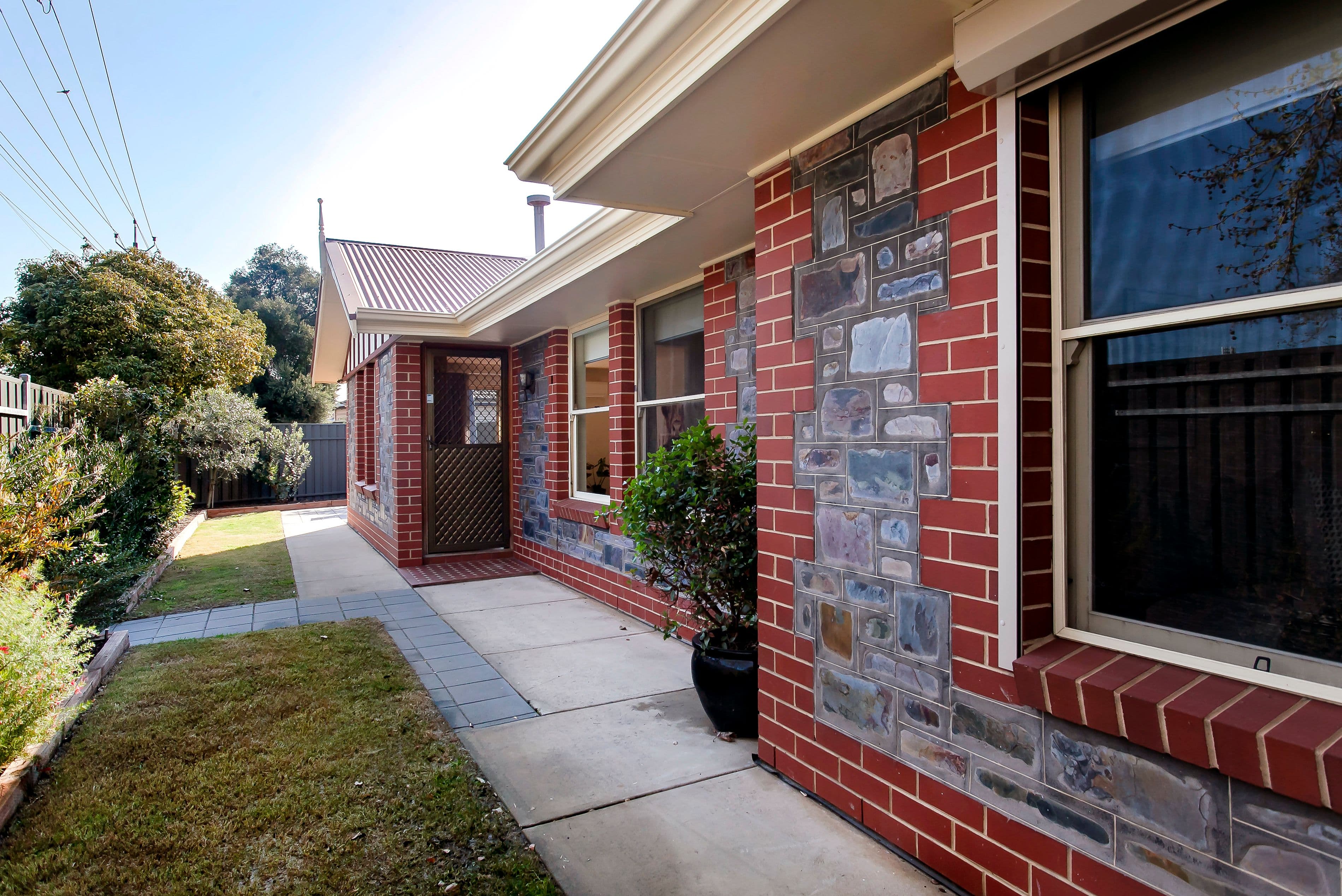 2B Carlton Parade, Torrensville SA 5031, Torrensville - Thumbnail 2