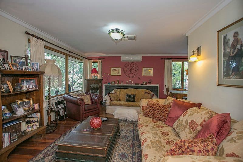 7 Hummerston Road, KALAMUNDA WA 6076, Kalamunda - Thumbnail 3