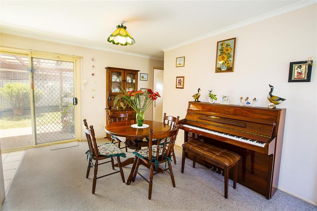 9 Kenneth Slessor Drive, GLENMORE PARK NSW 2745, Glenmore Park - Thumbnail 3