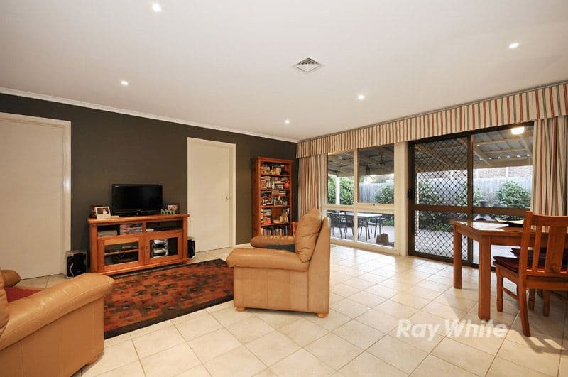 9 Brennan Drive, WANTIRNA SOUTH VIC 3152, Wantirna South - Thumbnail 7