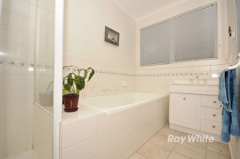 9 Brennan Drive, WANTIRNA SOUTH VIC 3152, Wantirna South - Thumbnail 8