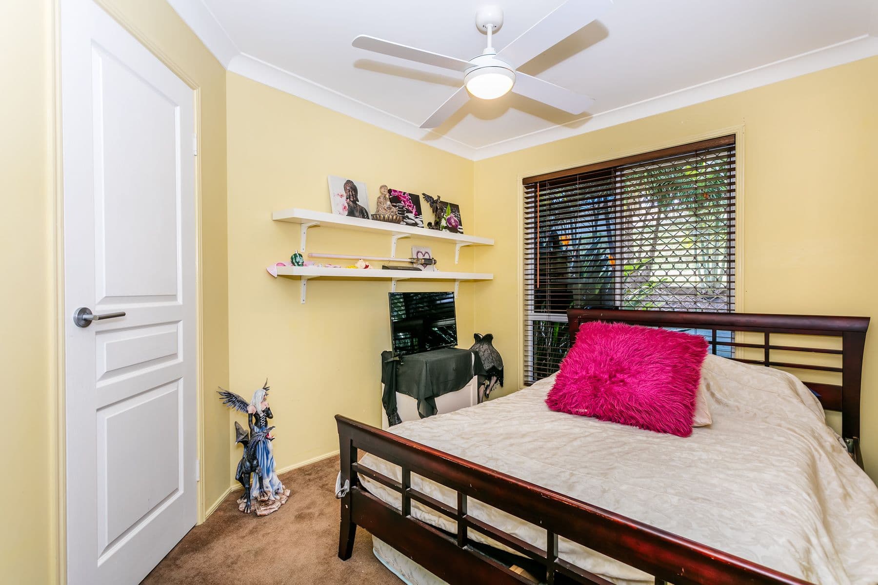 26 Kummara Road, Edens Landing QLD 4207, Edens Landing - Thumbnail 4