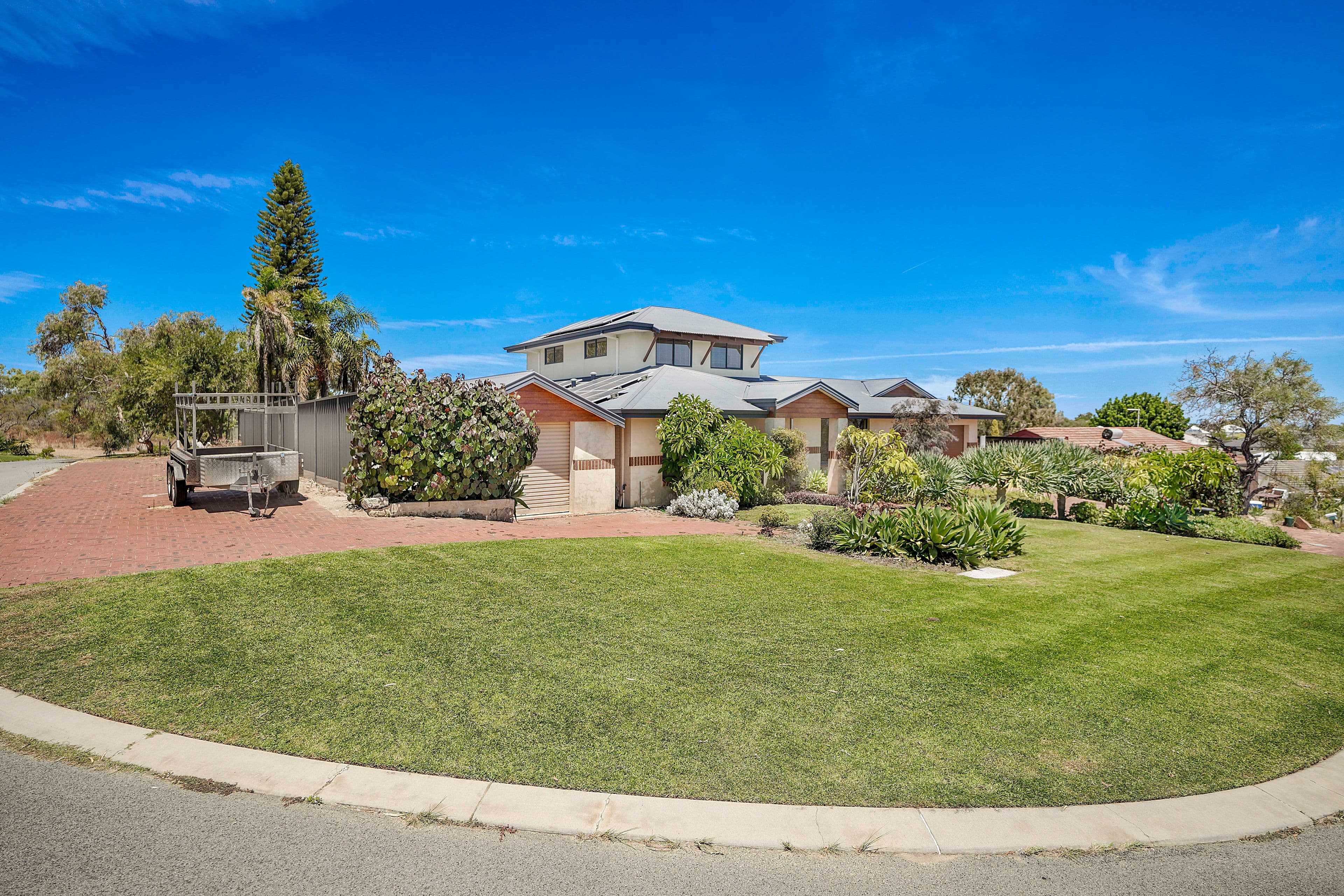19 Lygnern Crescent, Kallaroo WA 6025, Kallaroo - Image 1