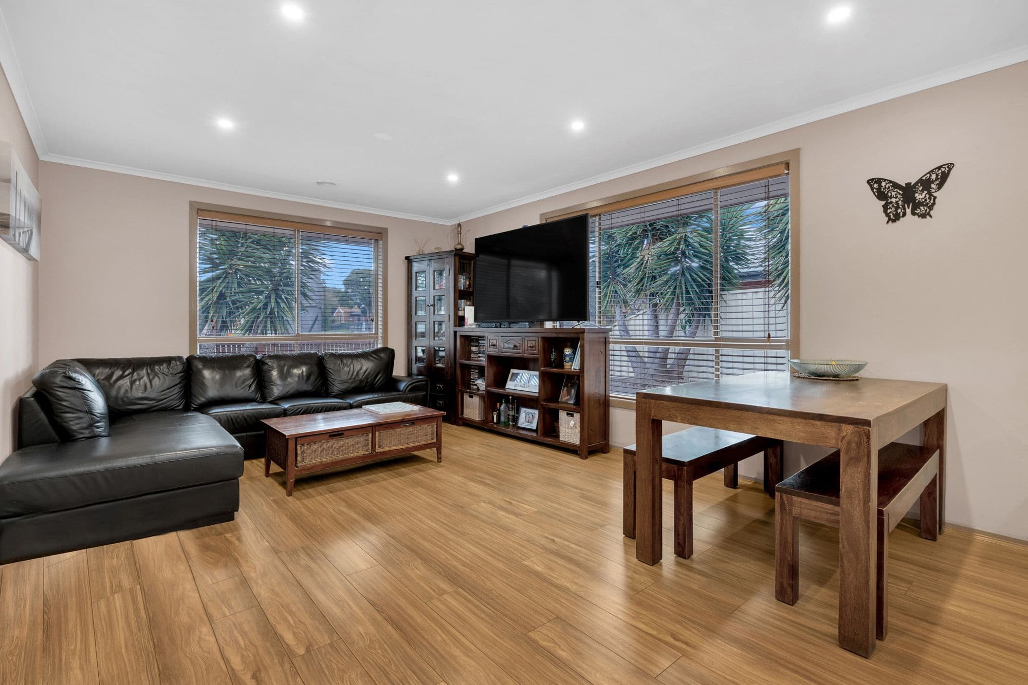 10 Niagara Way, Werribee VIC 3030, Werribee - Thumbnail 3