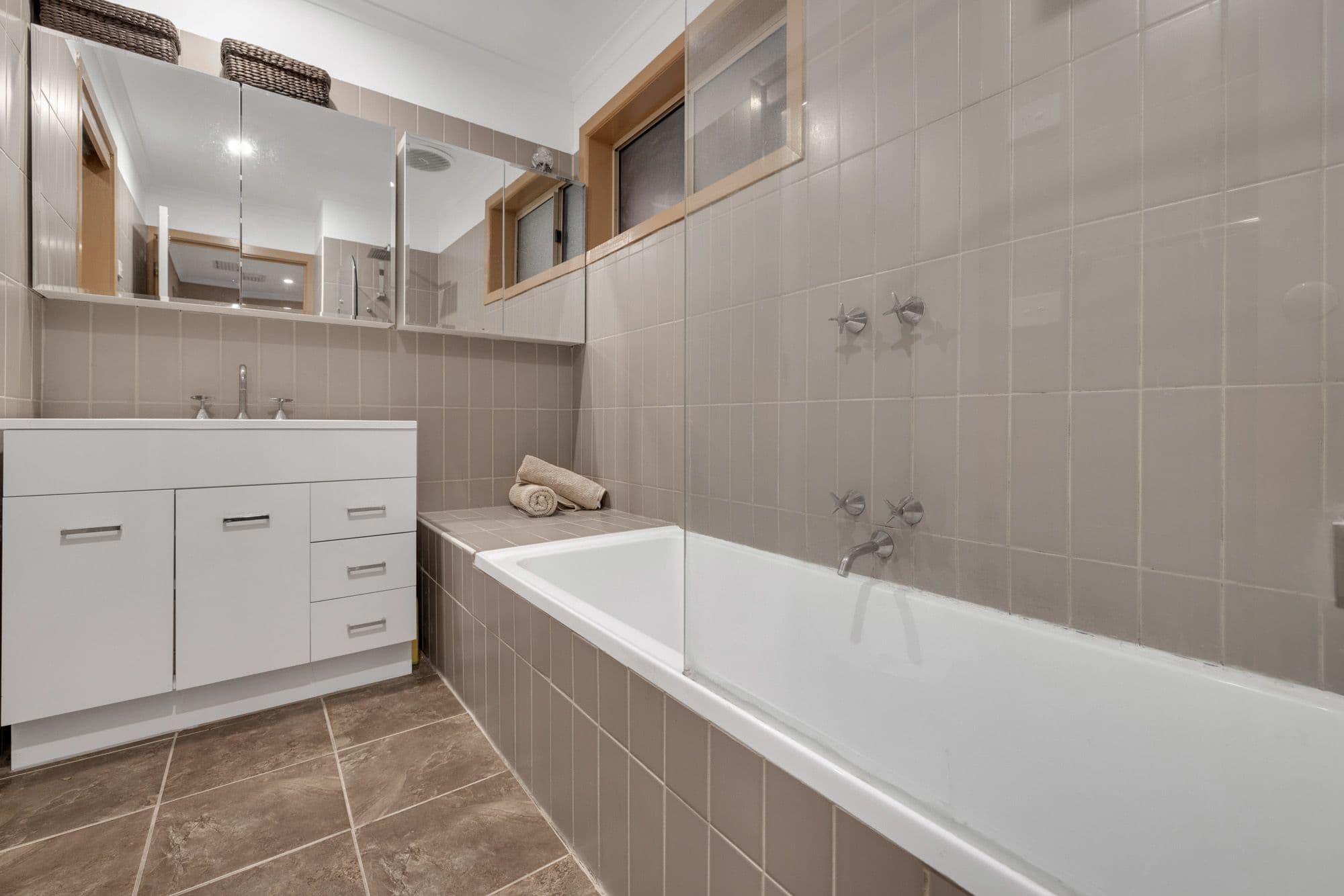 10 Niagara Way, Werribee VIC 3030, Werribee - Thumbnail 7