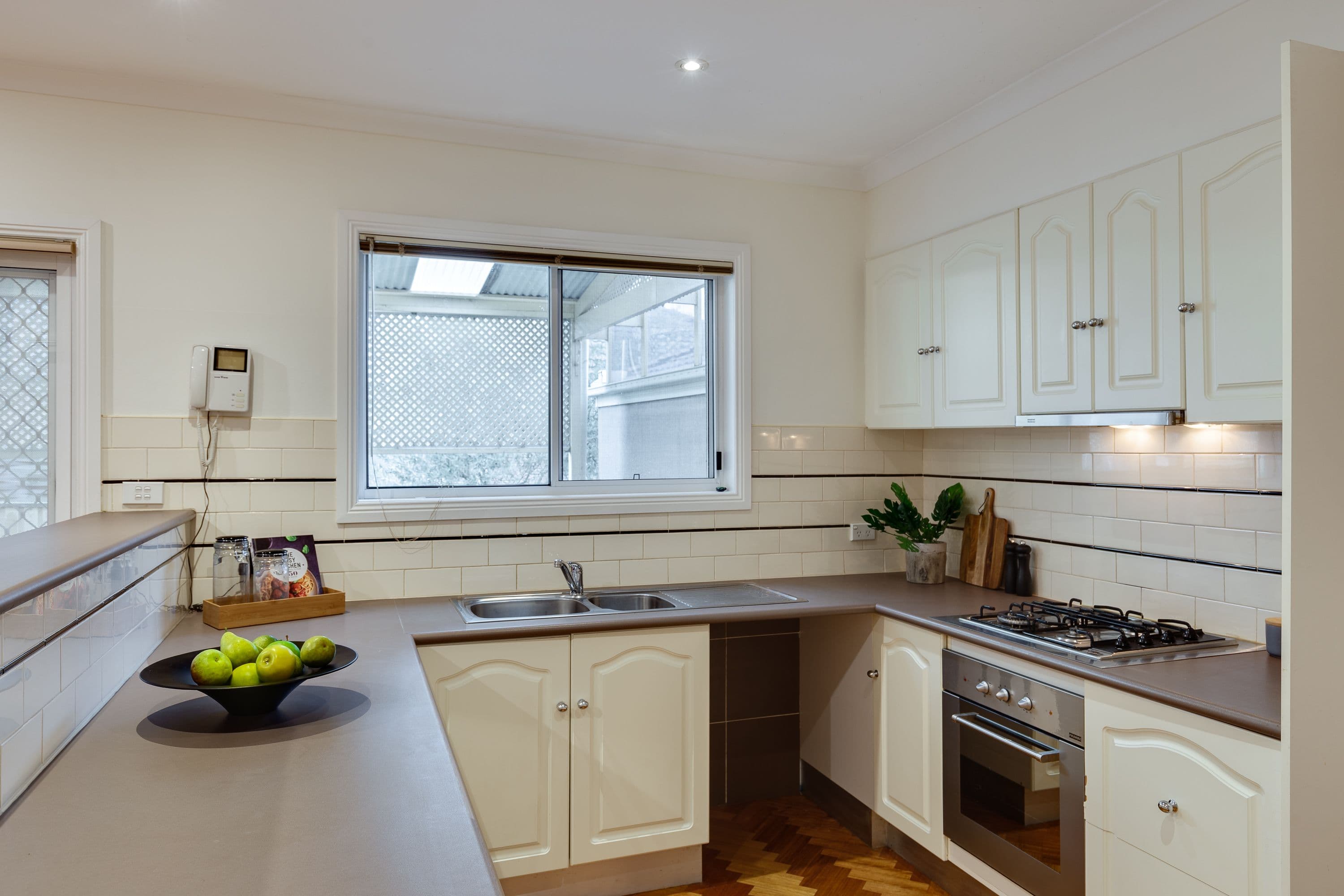 54 Burniston Avenue, Craigieburn VIC 3064, Craigieburn - Thumbnail 2