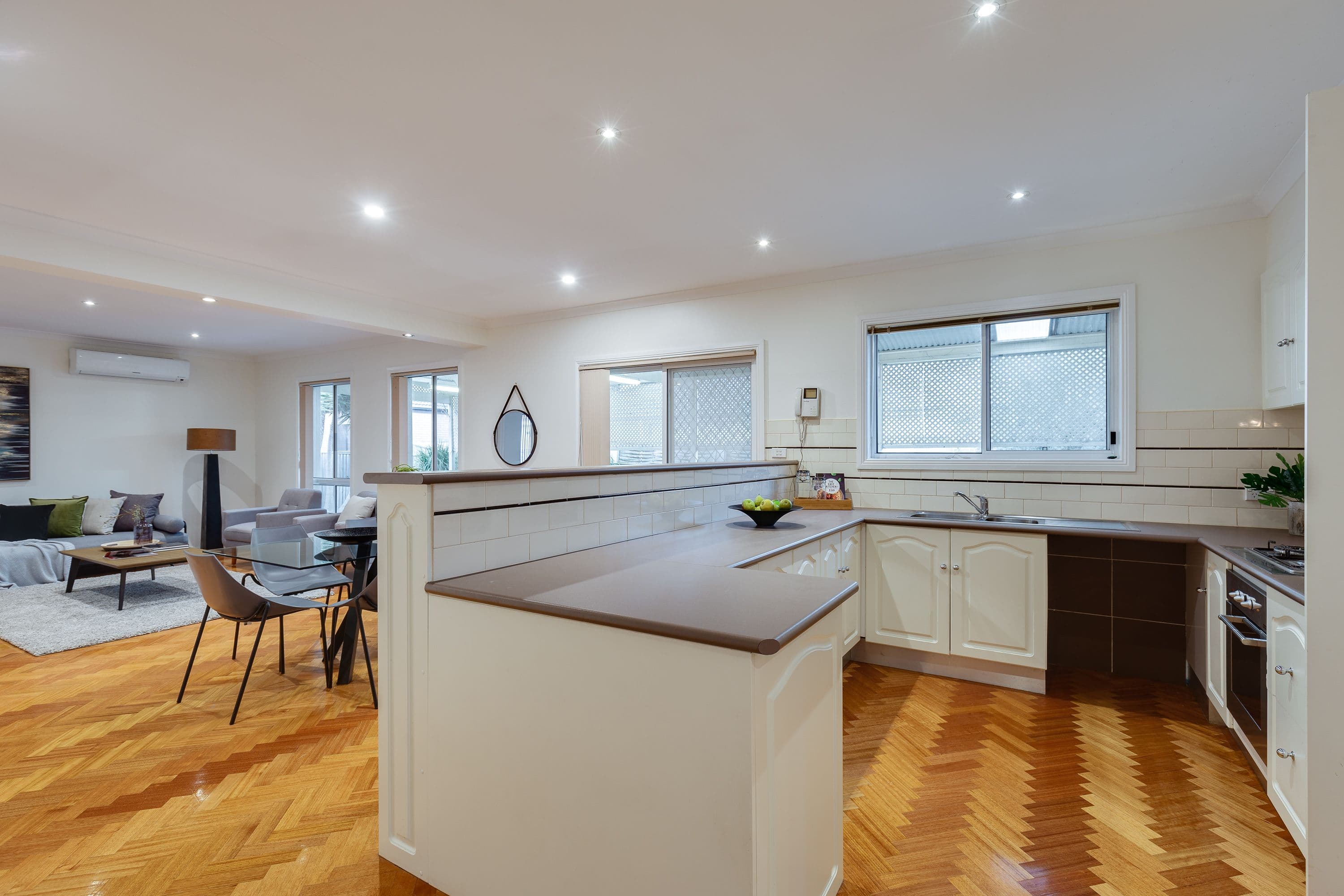 54 Burniston Avenue, Craigieburn VIC 3064, Craigieburn - Thumbnail 4