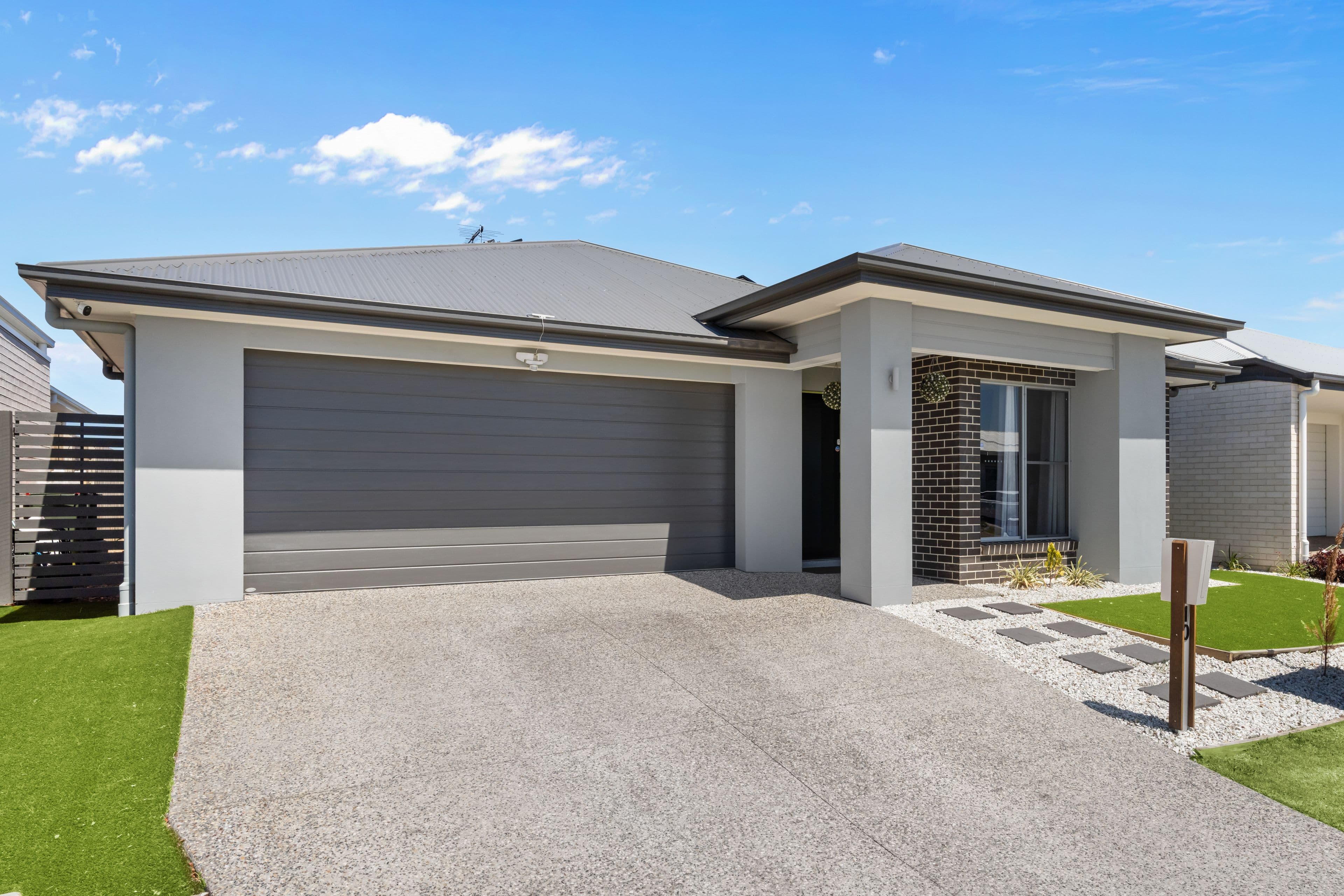 10 Dunstan Crescent, Strathpine QLD 4500, Strathpine - Image 1