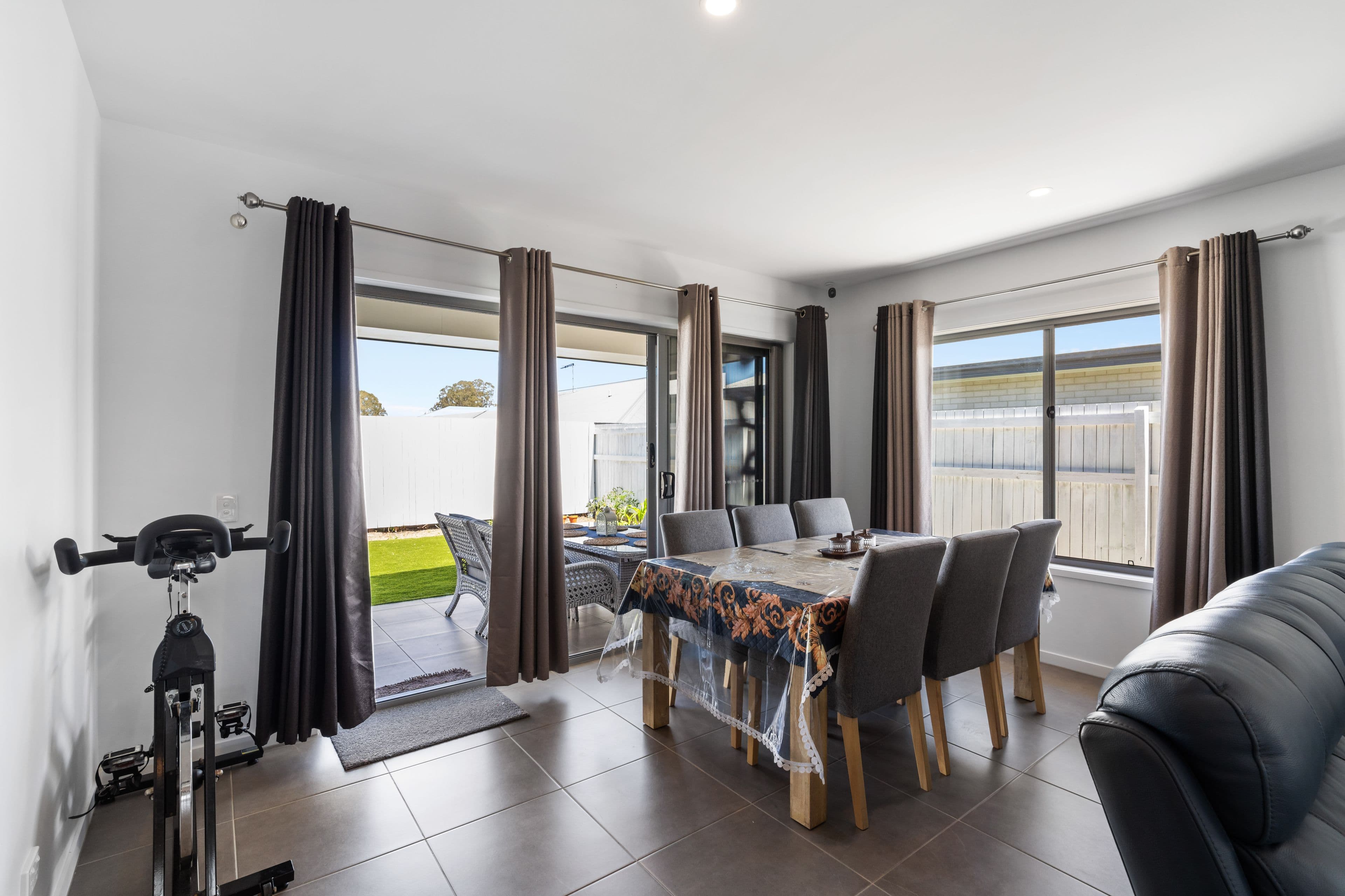 10 Dunstan Crescent, Strathpine QLD 4500, Strathpine - Thumbnail 4