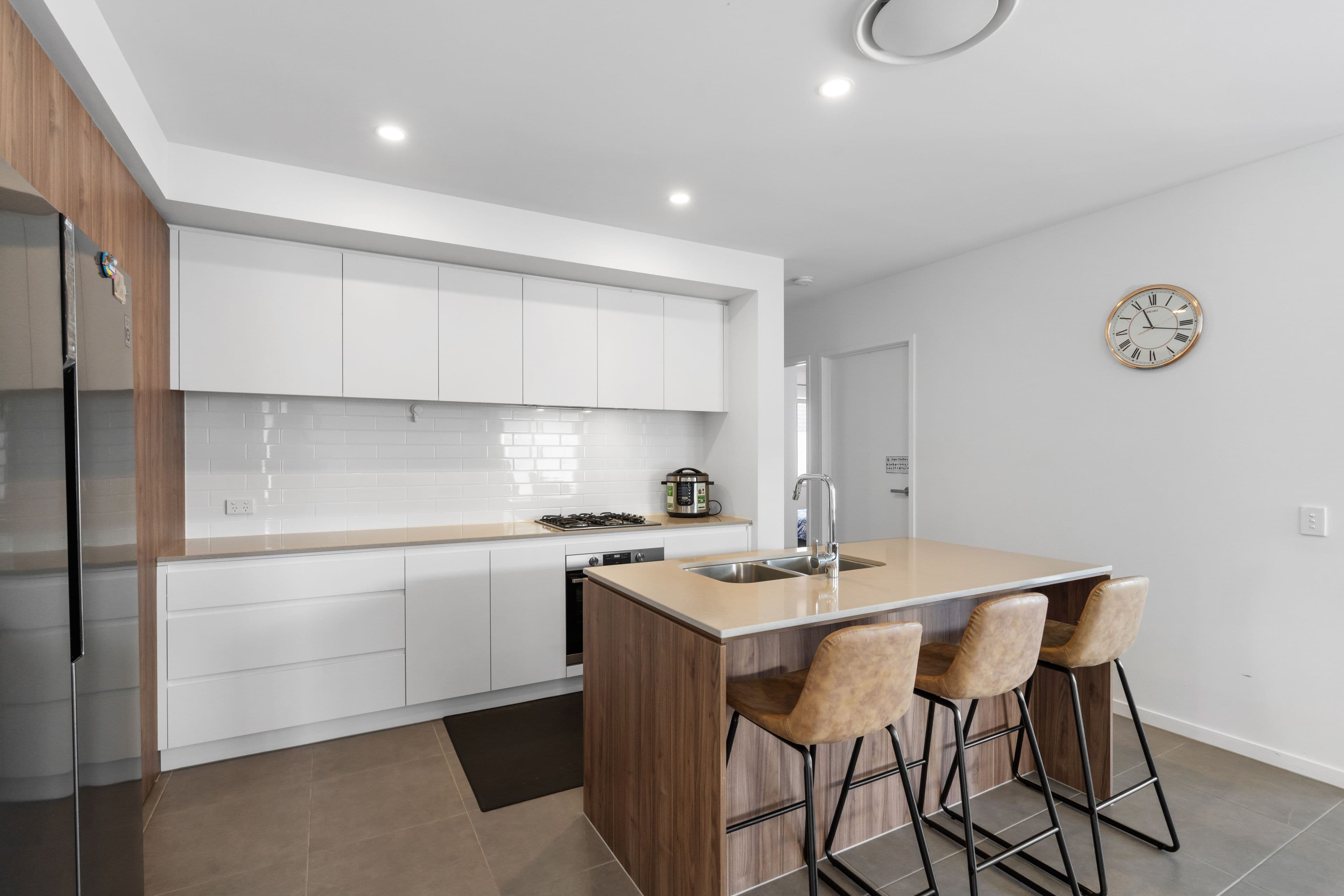 10 Dunstan Crescent, Strathpine QLD 4500, Strathpine - Thumbnail 5