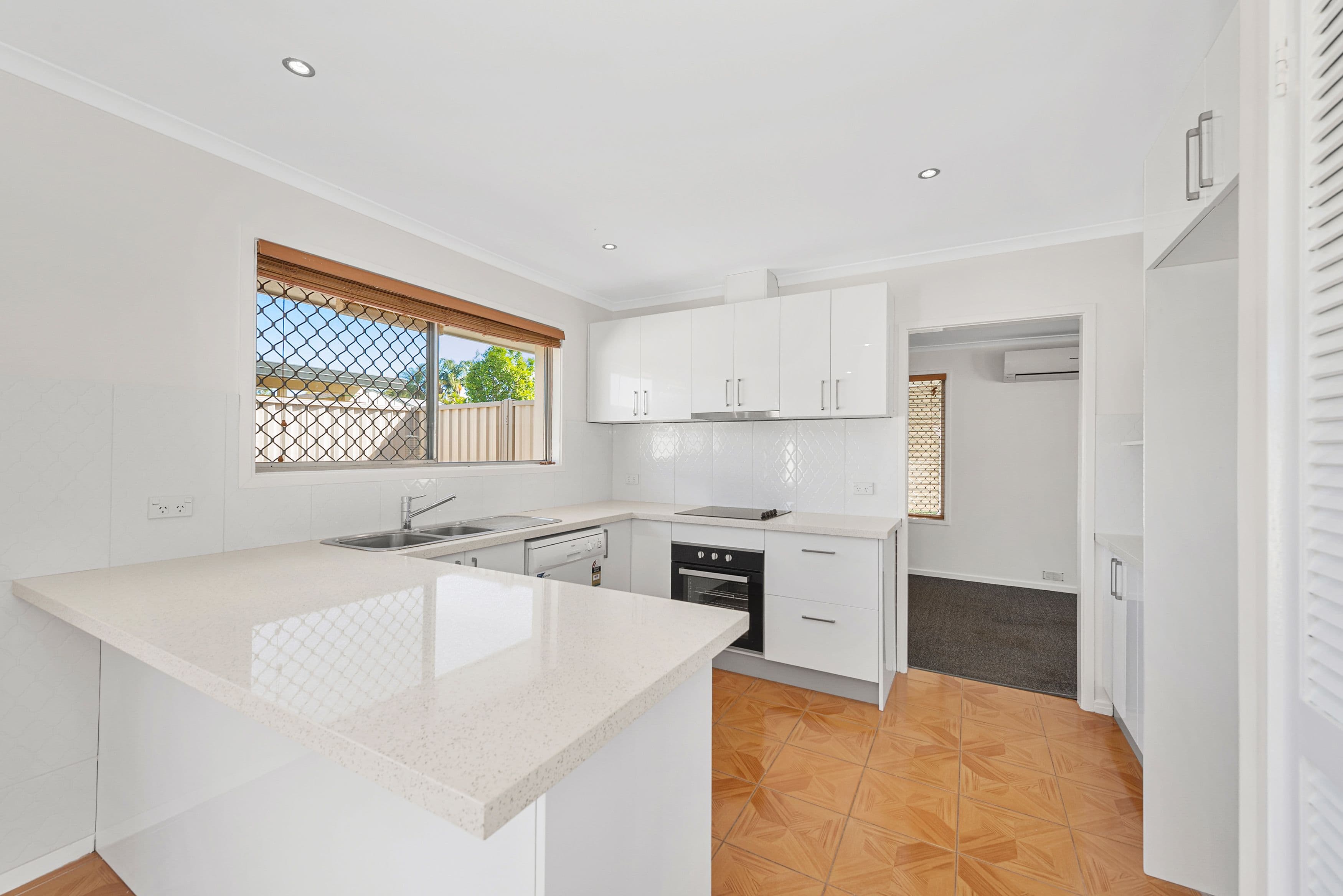 81 Redbourne Street, Chermside West QLD 4032, Chermside West - Thumbnail 4