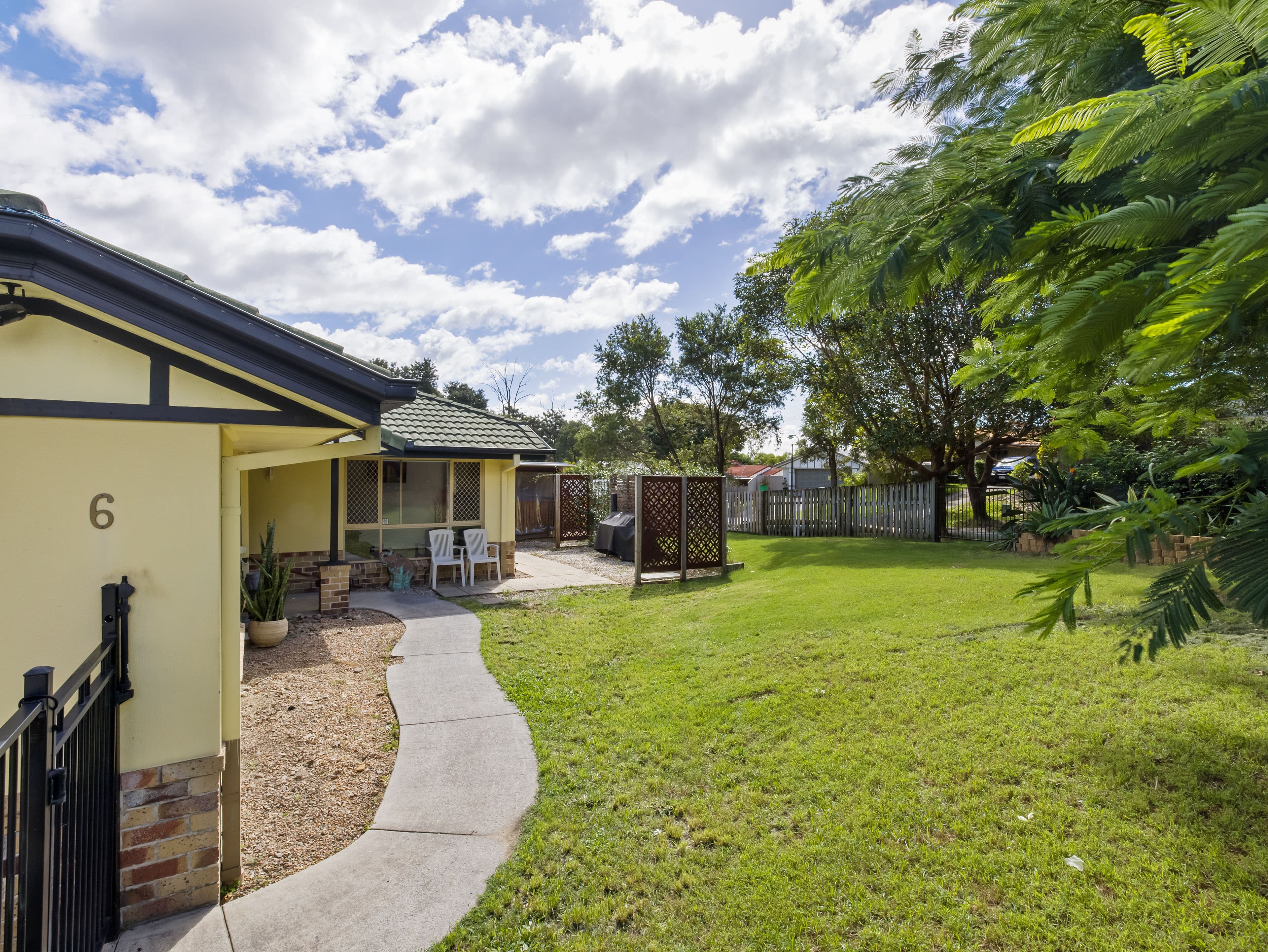 6 Victory Drive, Mudgeeraba QLD 4213, Mudgeeraba - Thumbnail 2
