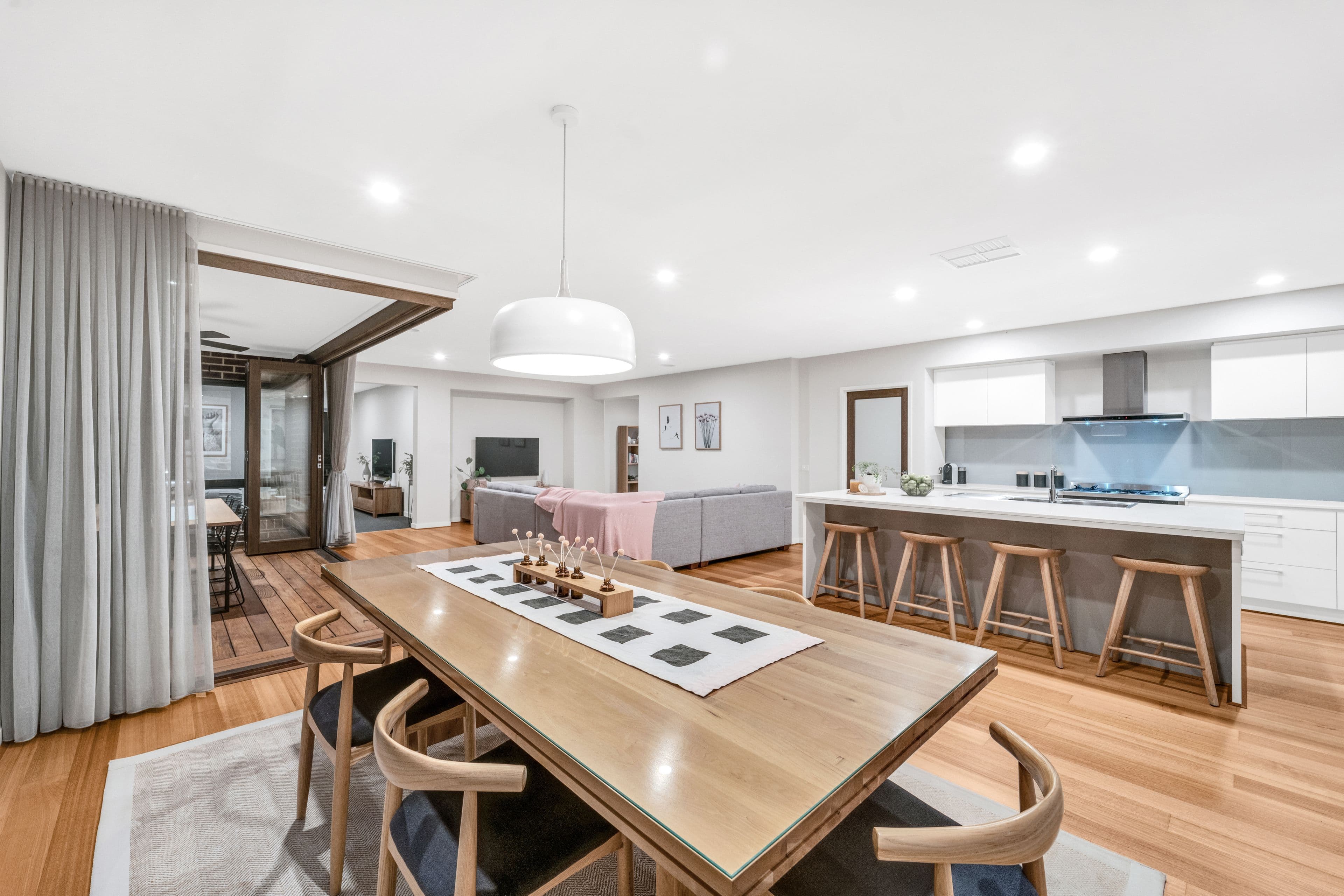 8 Peninsula Crescent, Craigieburn VIC 3064, Craigieburn - Thumbnail 8