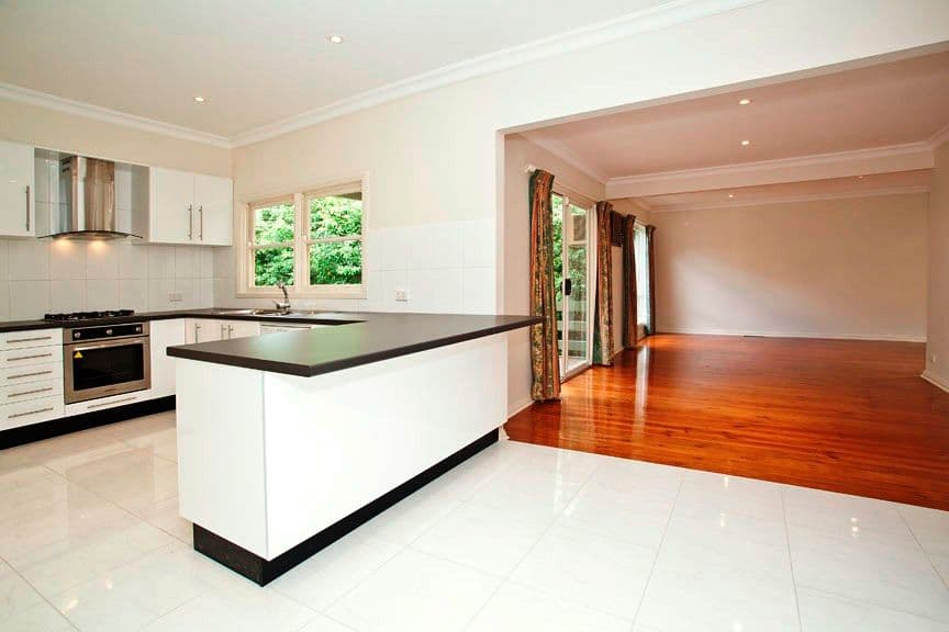 51 Quarry Road, MITCHAM VIC 3132, Mitcham - Thumbnail 2