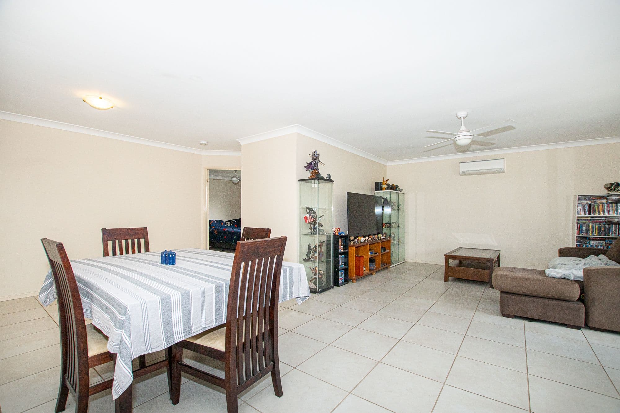 92 Overland Drive, Edens Landing QLD 4207, Edens Landing - Thumbnail 8