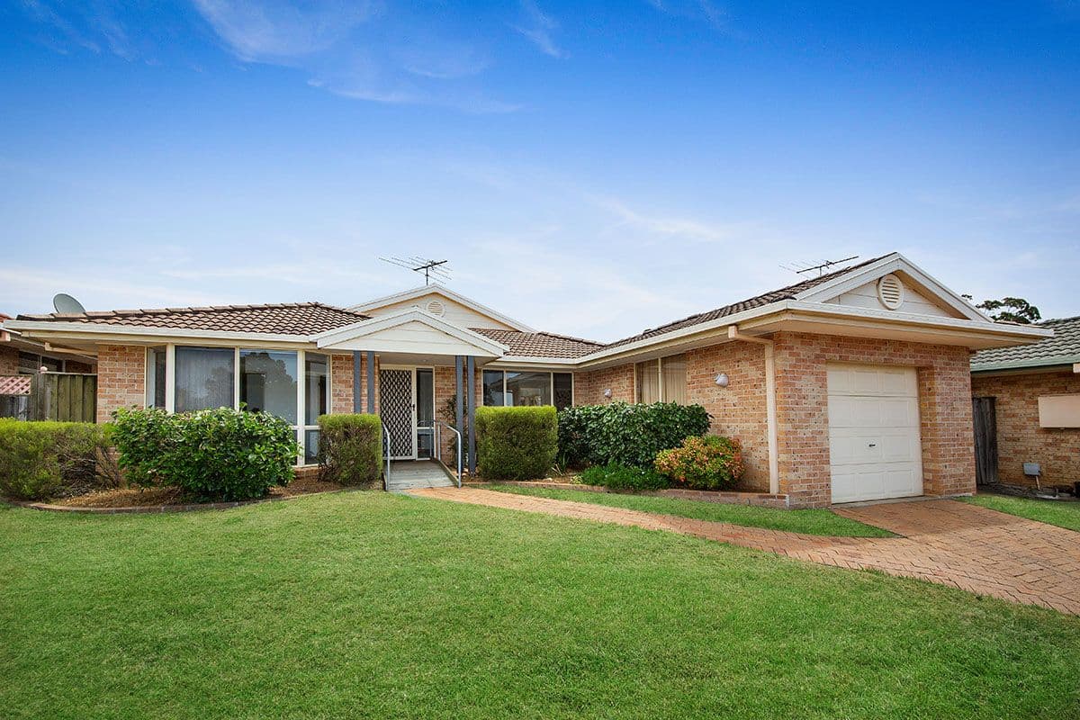 10 Blackthorn Circuit, Menai - Image 1